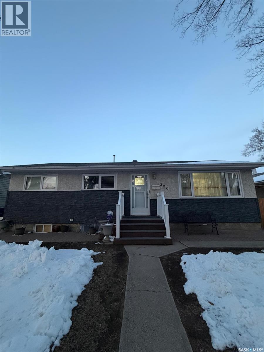 306 X AVENUE N, saskatoon, Saskatchewan