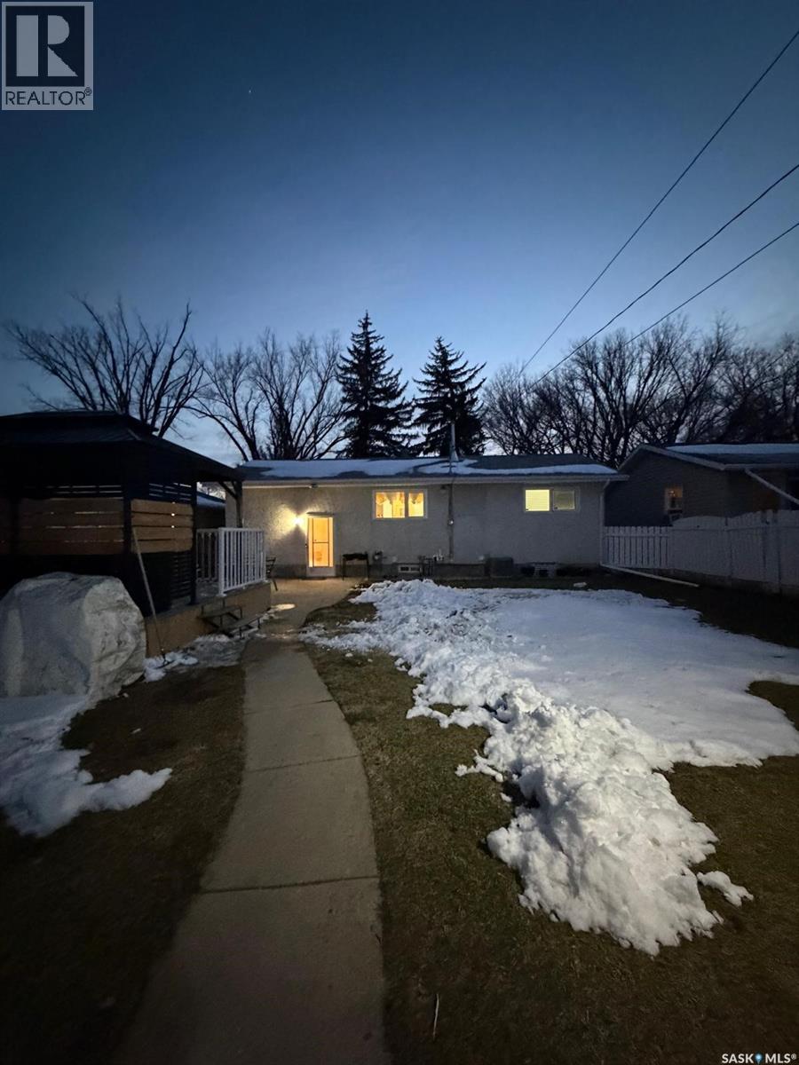 306 X Avenue N, Saskatoon, Saskatchewan  S7L 3J7 - Photo 18 - SK034133