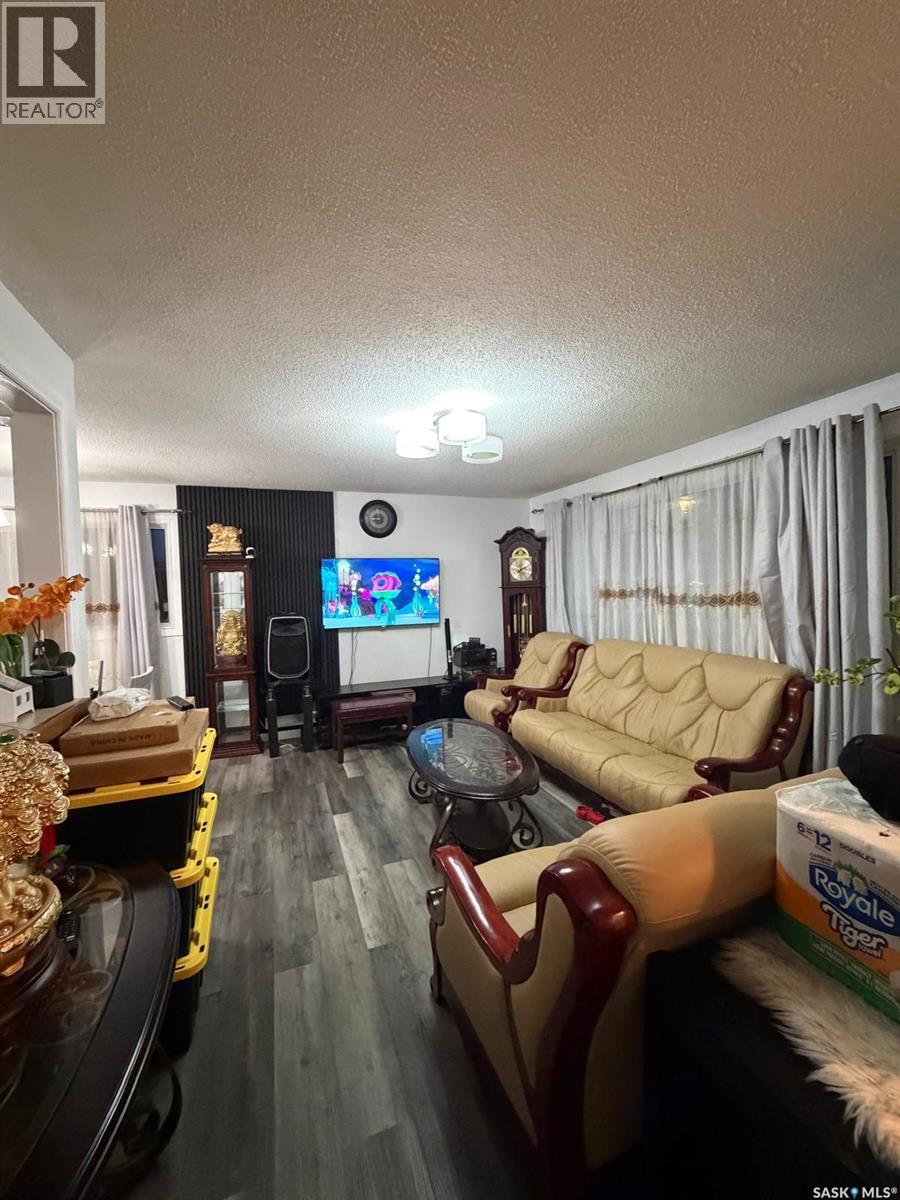 306 X Avenue N, Saskatoon, Saskatchewan  S7L 3J7 - Photo 2 - SK034133