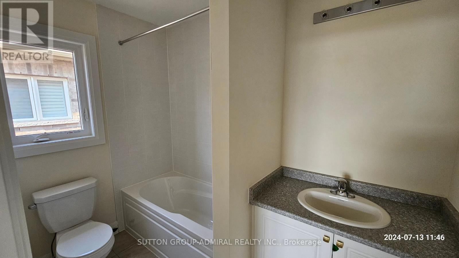 152 Hawkins Street, Georgina, Ontario  L0E 1R0 - Photo 12 - N13052766