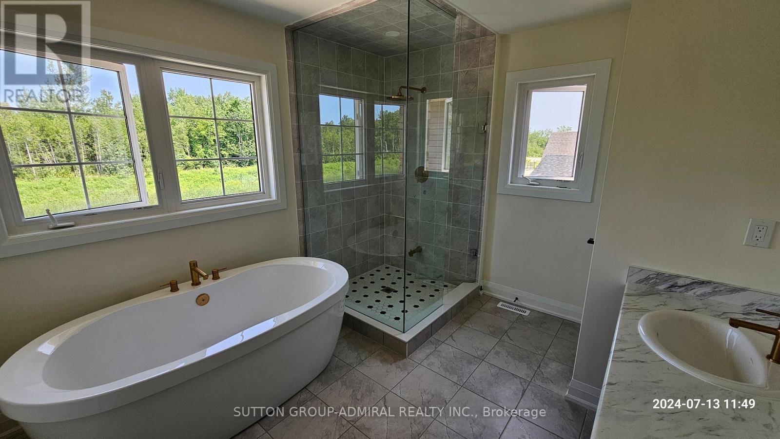 152 Hawkins Street, Georgina, Ontario  L0E 1R0 - Photo 15 - N13052766