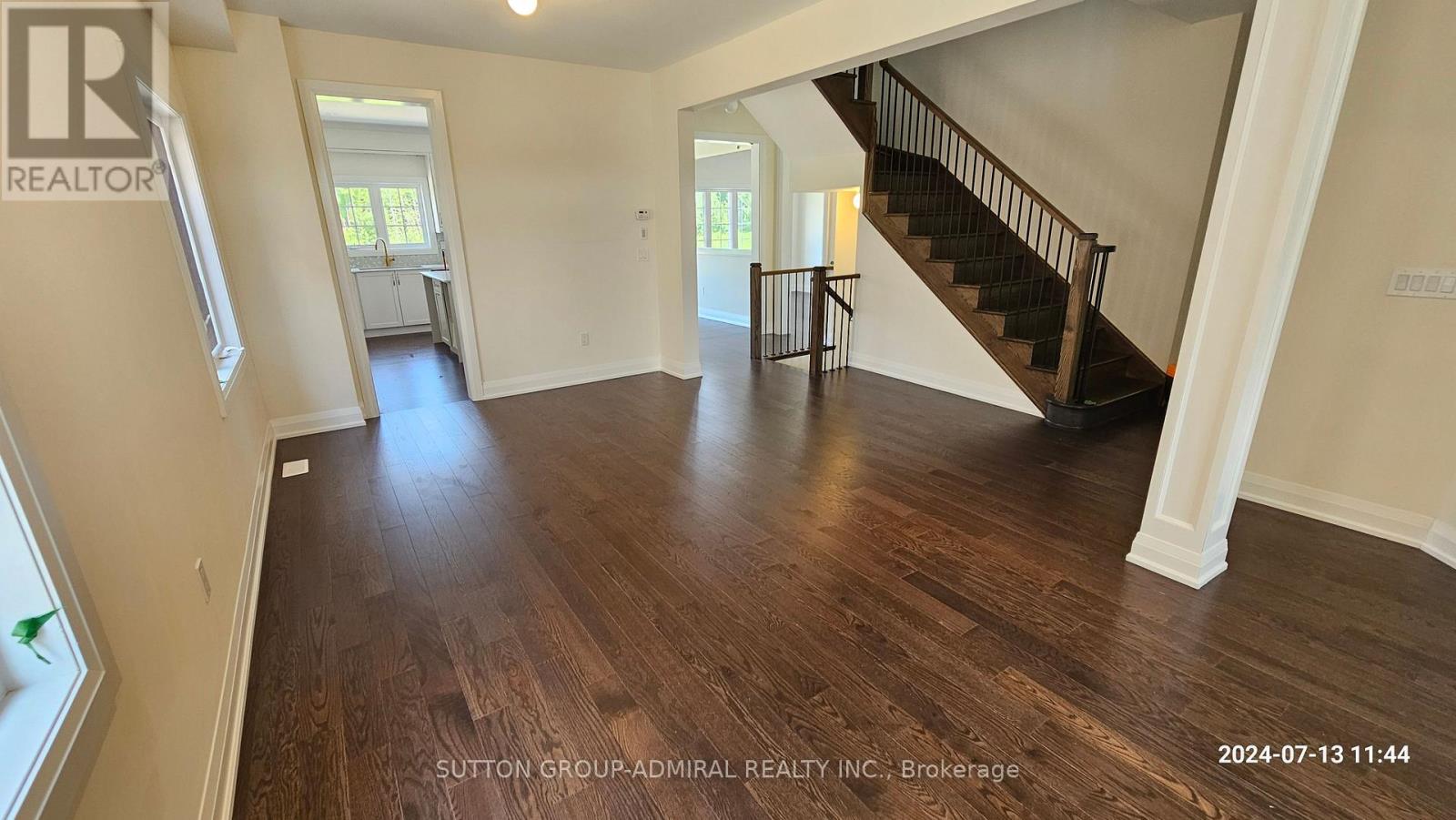 152 Hawkins Street, Georgina, Ontario  L0E 1R0 - Photo 7 - N13052766