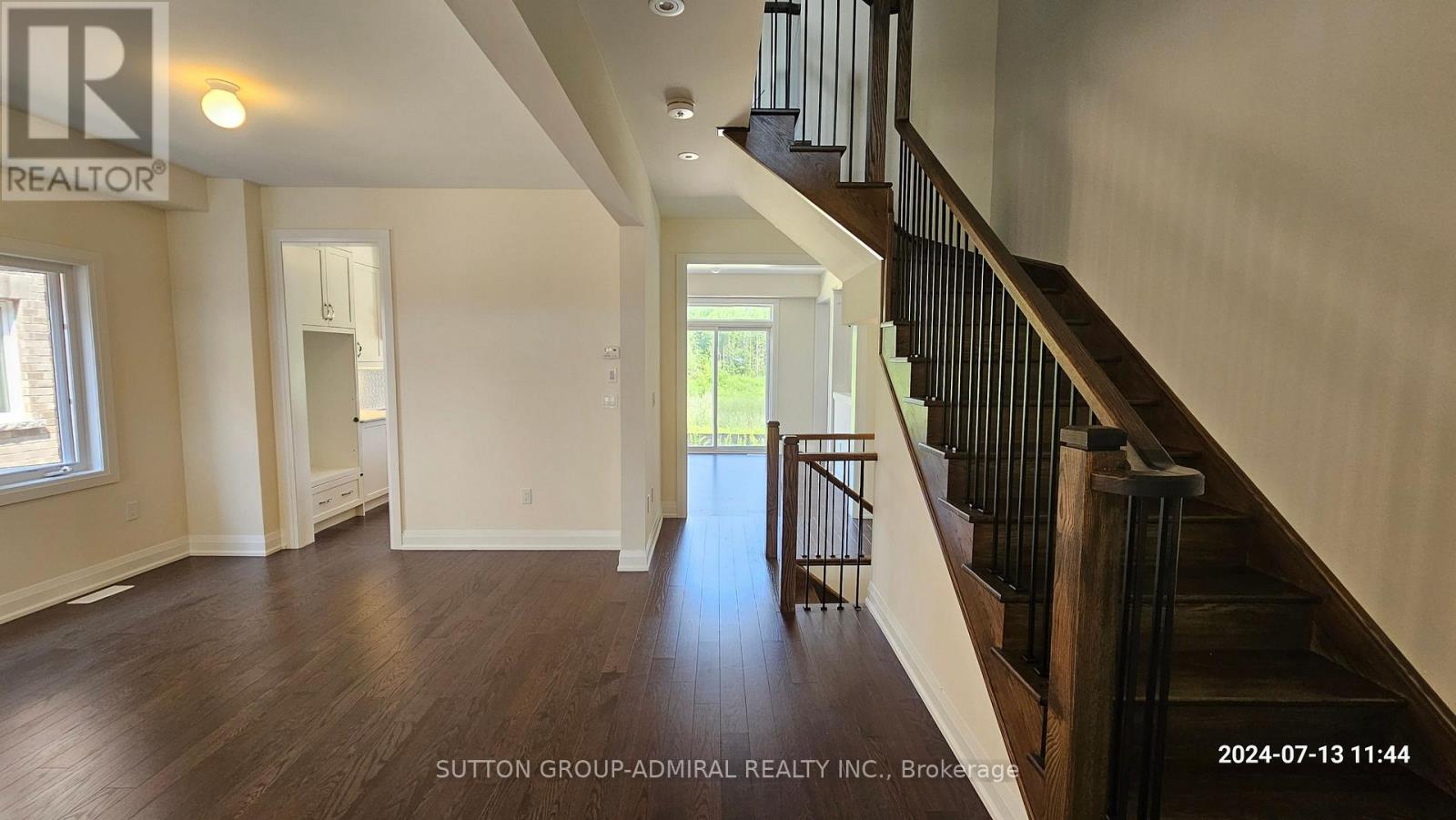 152 Hawkins Street, Georgina, Ontario  L0E 1R0 - Photo 8 - N13052766