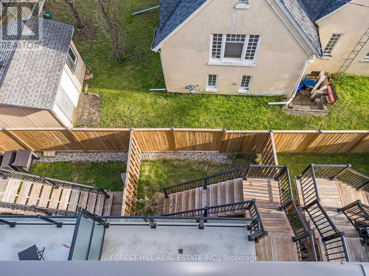 5 - 1 HARTMAN AVENUE Vaughan (Islington Woods), ON L4L 1R6