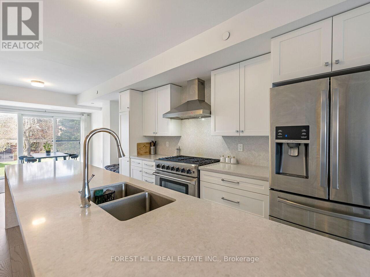 5 - 1 HARTMAN AVENUE Vaughan (Islington Woods), ON L4L 1R6