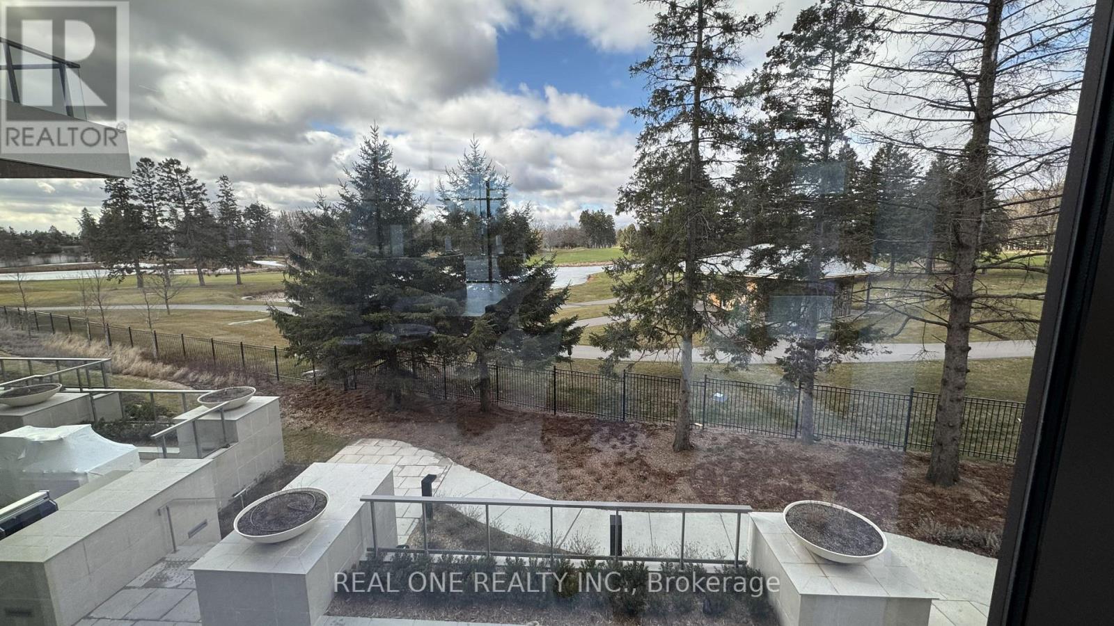 1009 - 397 Royal Orchard Boulevard, Markham (Royal Orchard), Ontario  L3T 0H3 - Photo 8 - N13052950