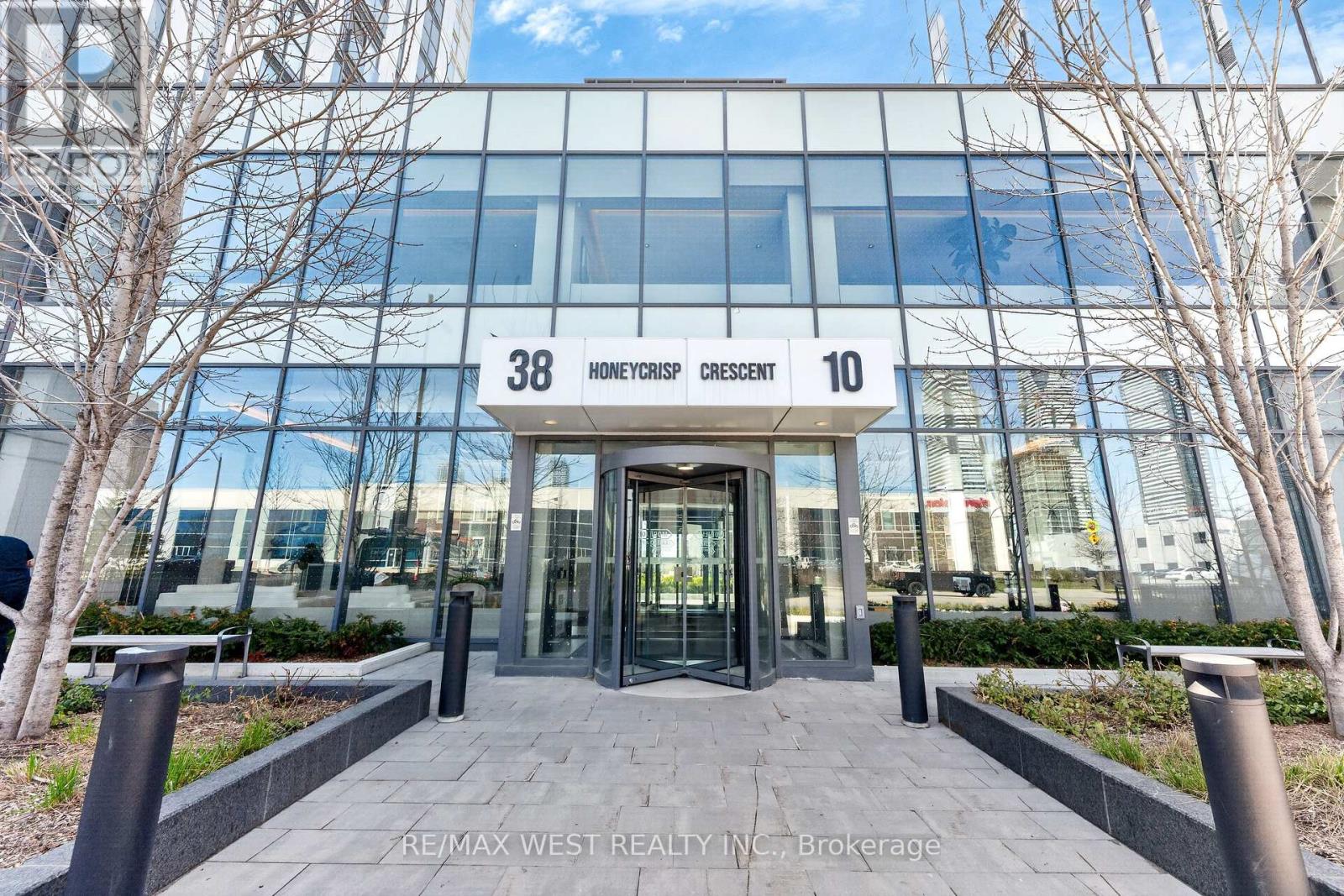 911 - 10 Honeycrisp Crescent, Vaughan (Vaughan Corporate Centre), Ontario  L4K 0M7 - Photo 3 - N13052990