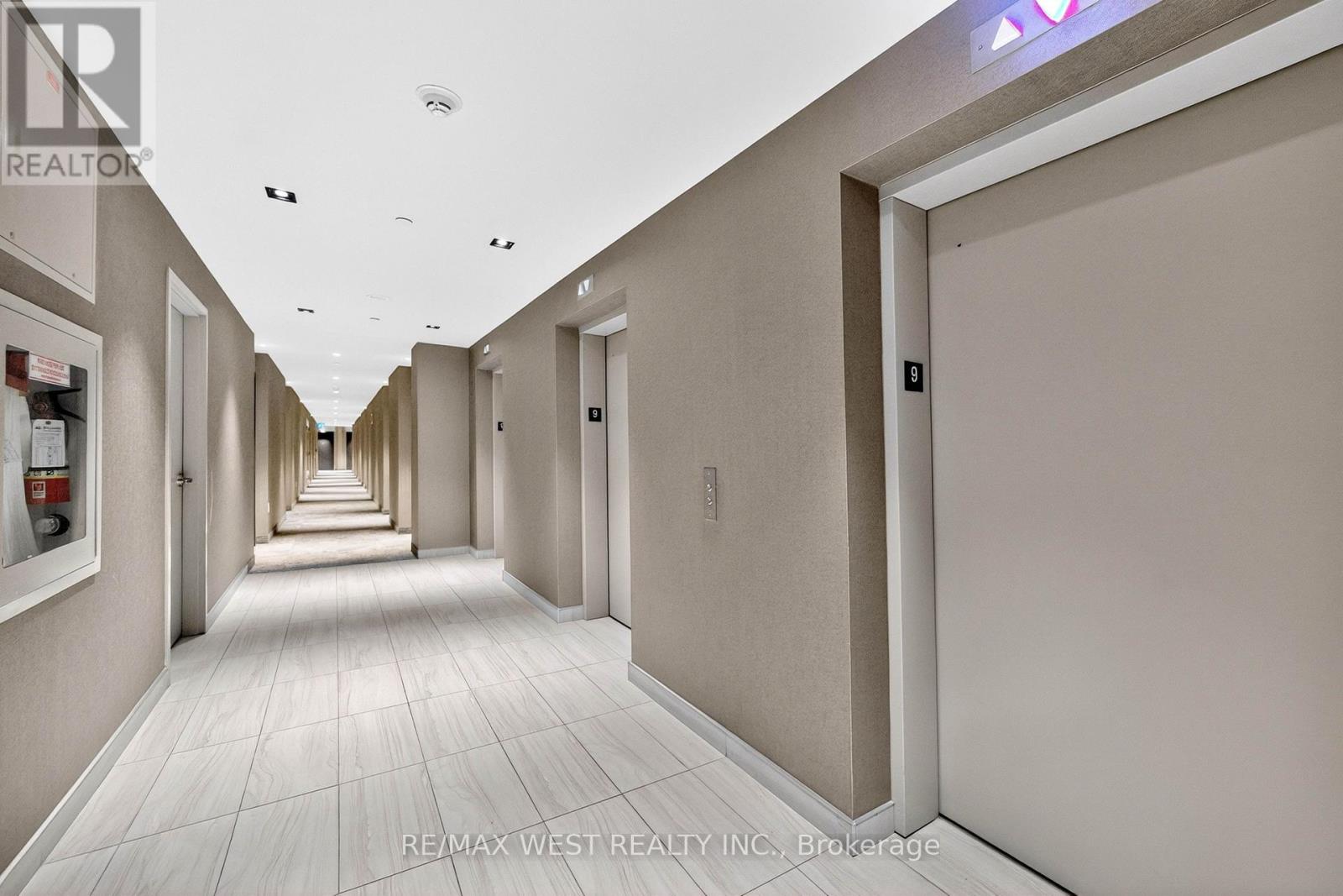 911 - 10 Honeycrisp Crescent, Vaughan (Vaughan Corporate Centre), Ontario  L4K 0M7 - Photo 5 - N13052990