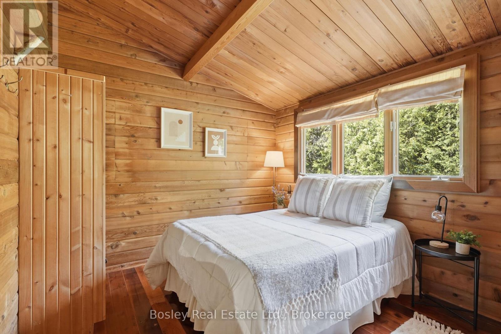 150 St Moritz Crescent, Blue Mountains, Ontario  L9Y 0S6 - Photo 22 - X13049254