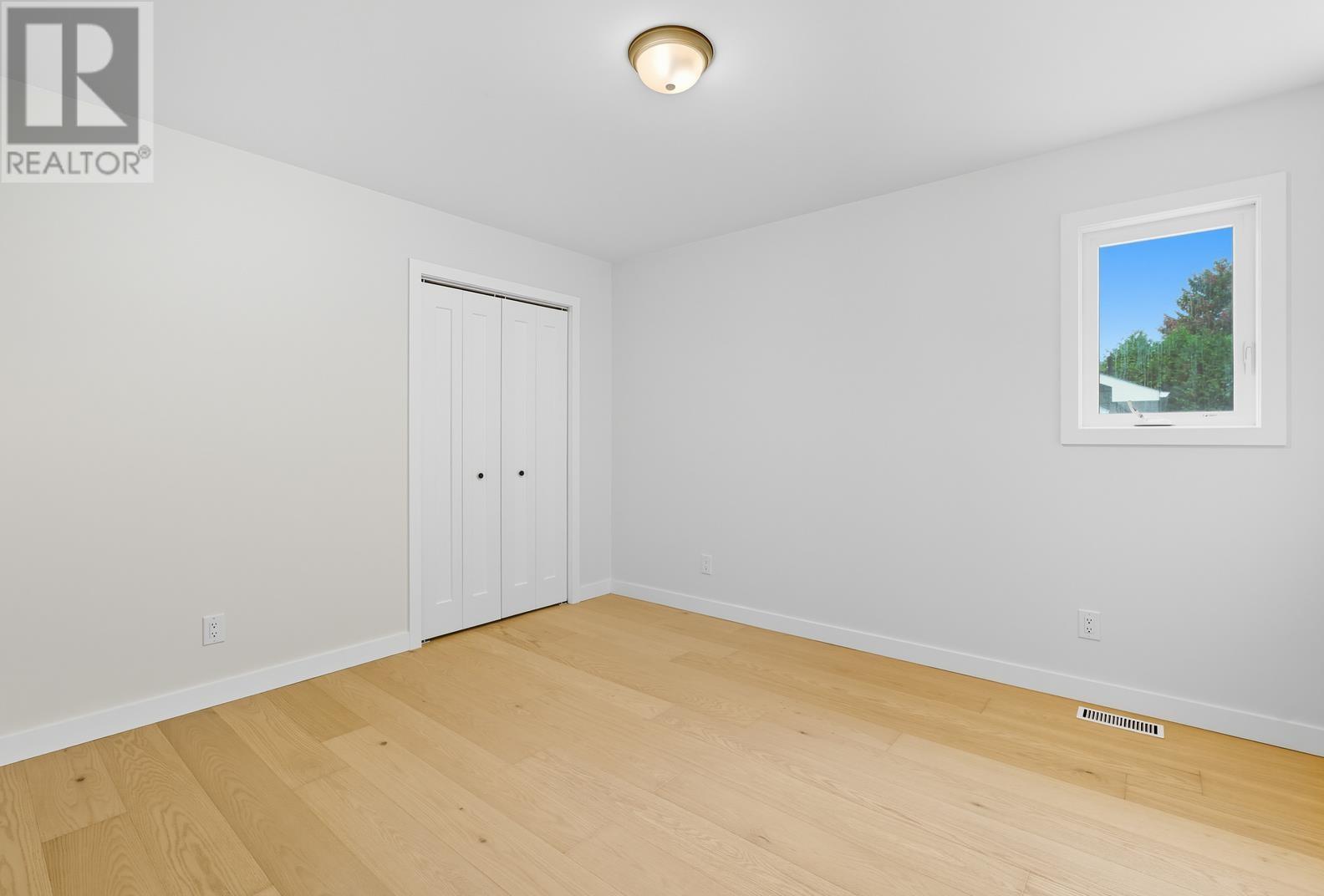 237 Pentagon Blvd, Sault Ste. Marie, Ontario  P6B 6G2 - Photo 28 - SM260448