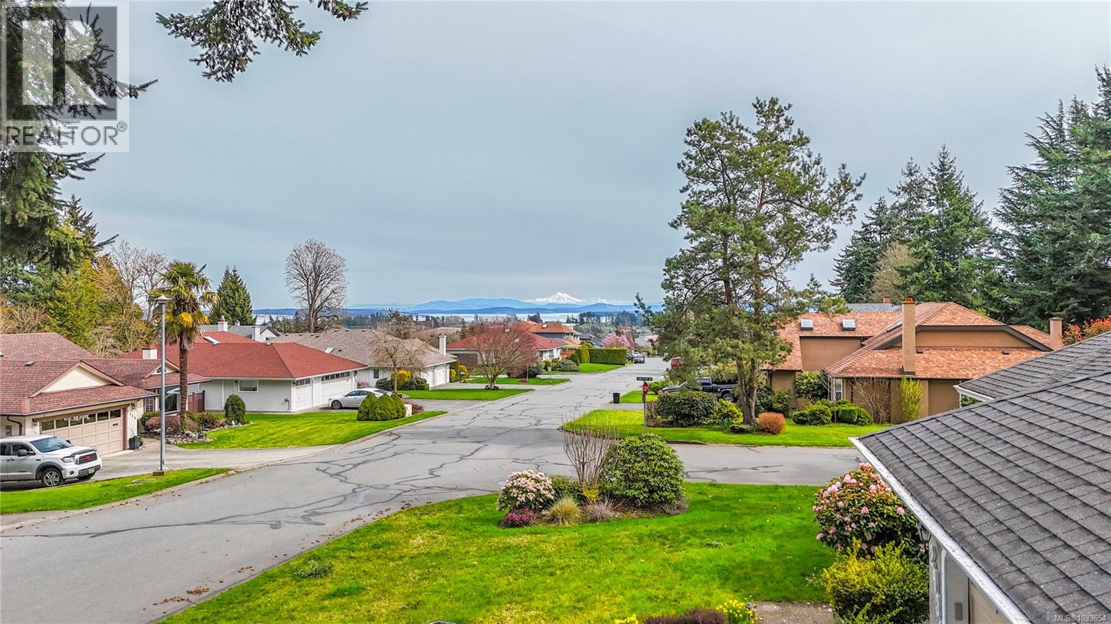 2431 Wilcox Terr, Central Saanich, British Columbia  V8Z 5R7 - Photo 3 - 1033654