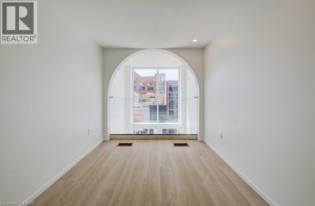 26 King Street E, Kitchener, Ontario  N2G 2K6 - Photo 13 - 40823302