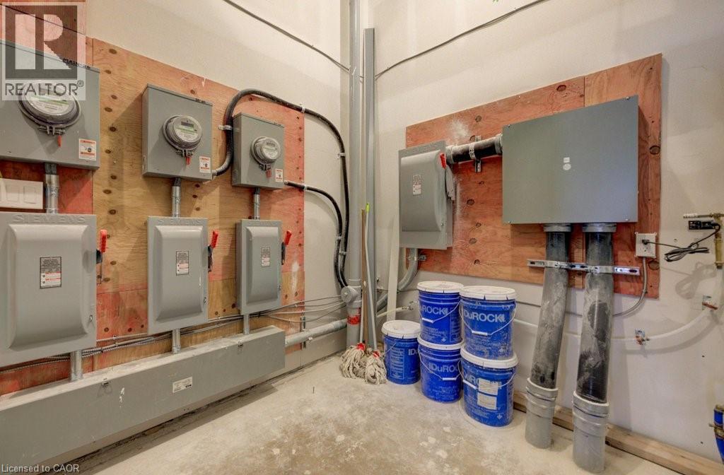 26 King Street E, Kitchener, Ontario  N2G 2K6 - Photo 4 - 40823302