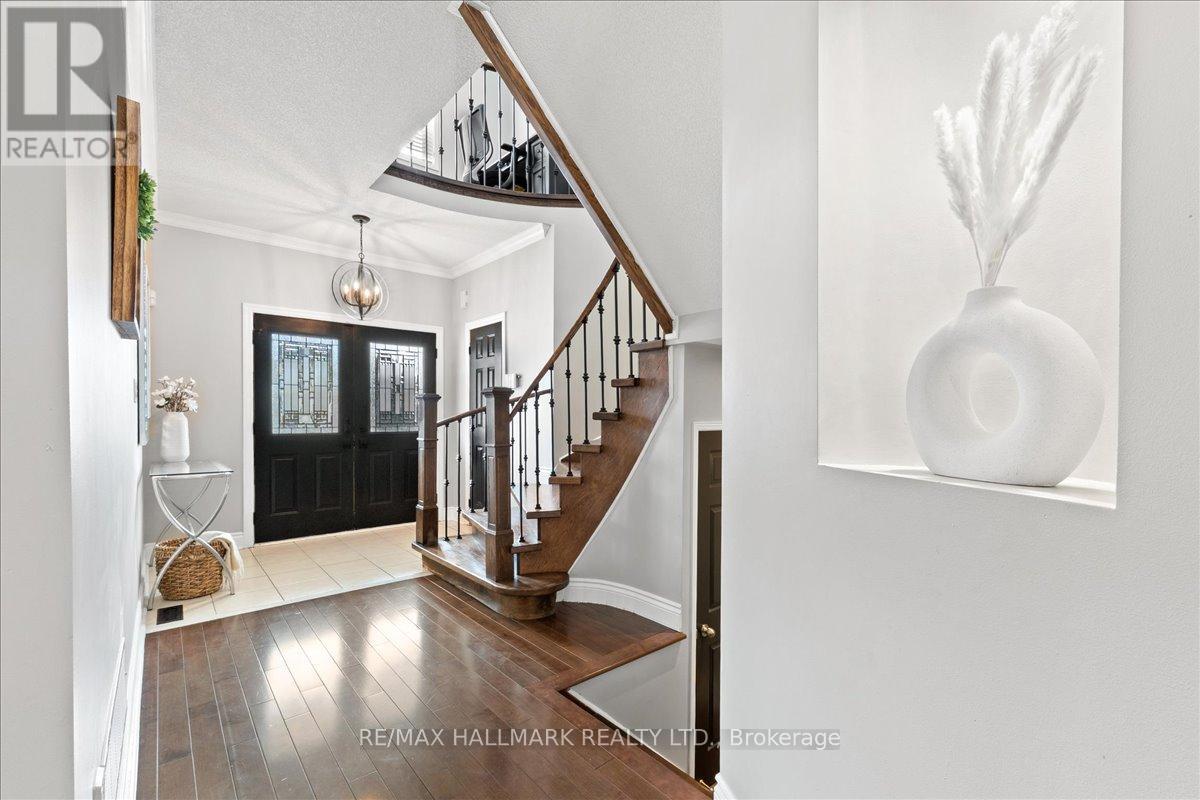 1251 Weller Cross, Milton, Ontario  L9T 6J7 - Photo 4 - W13052792