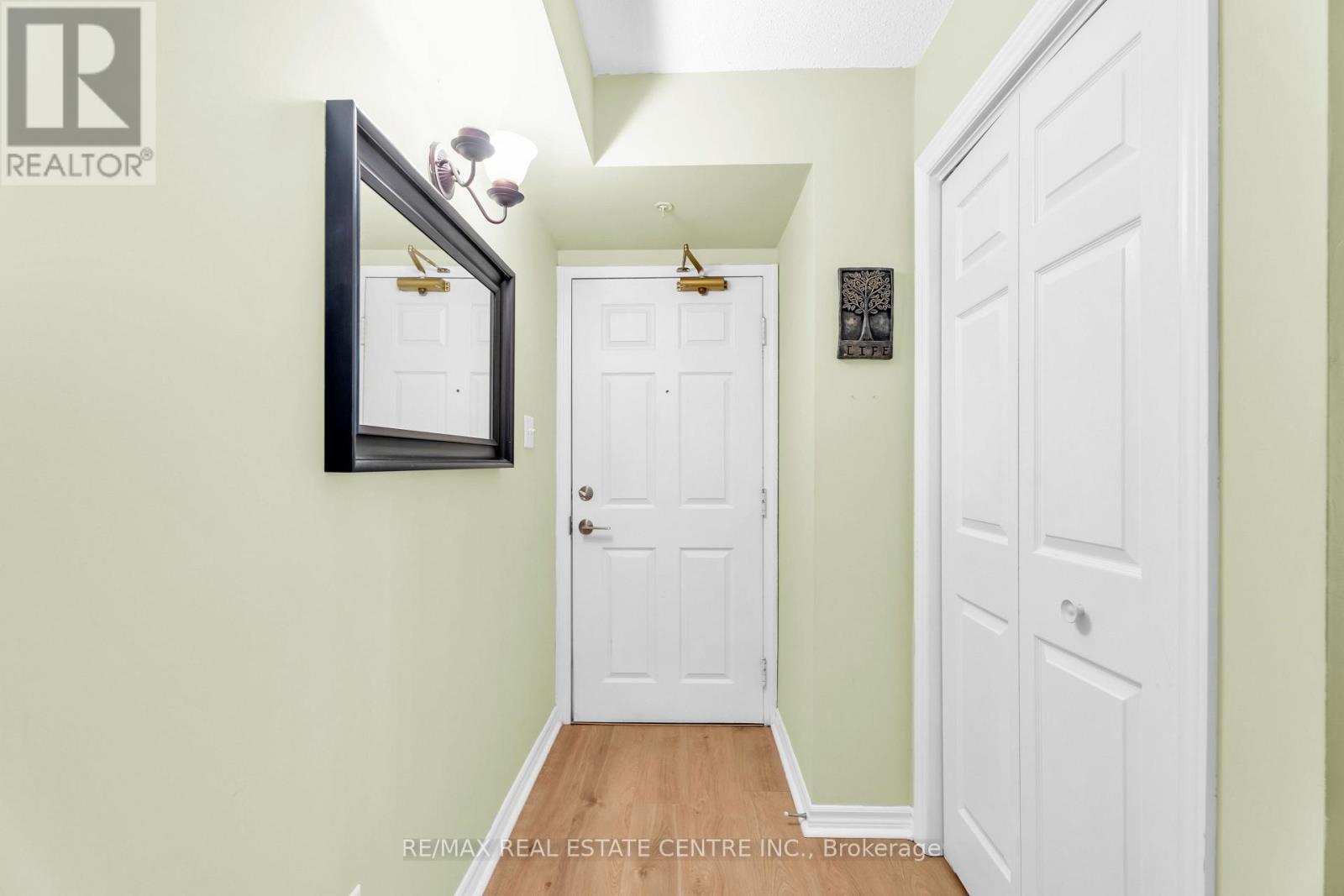 102 - 1479 Maple Avenue, Milton, Ontario  L9T 0B5 - Photo 5 - W13052864