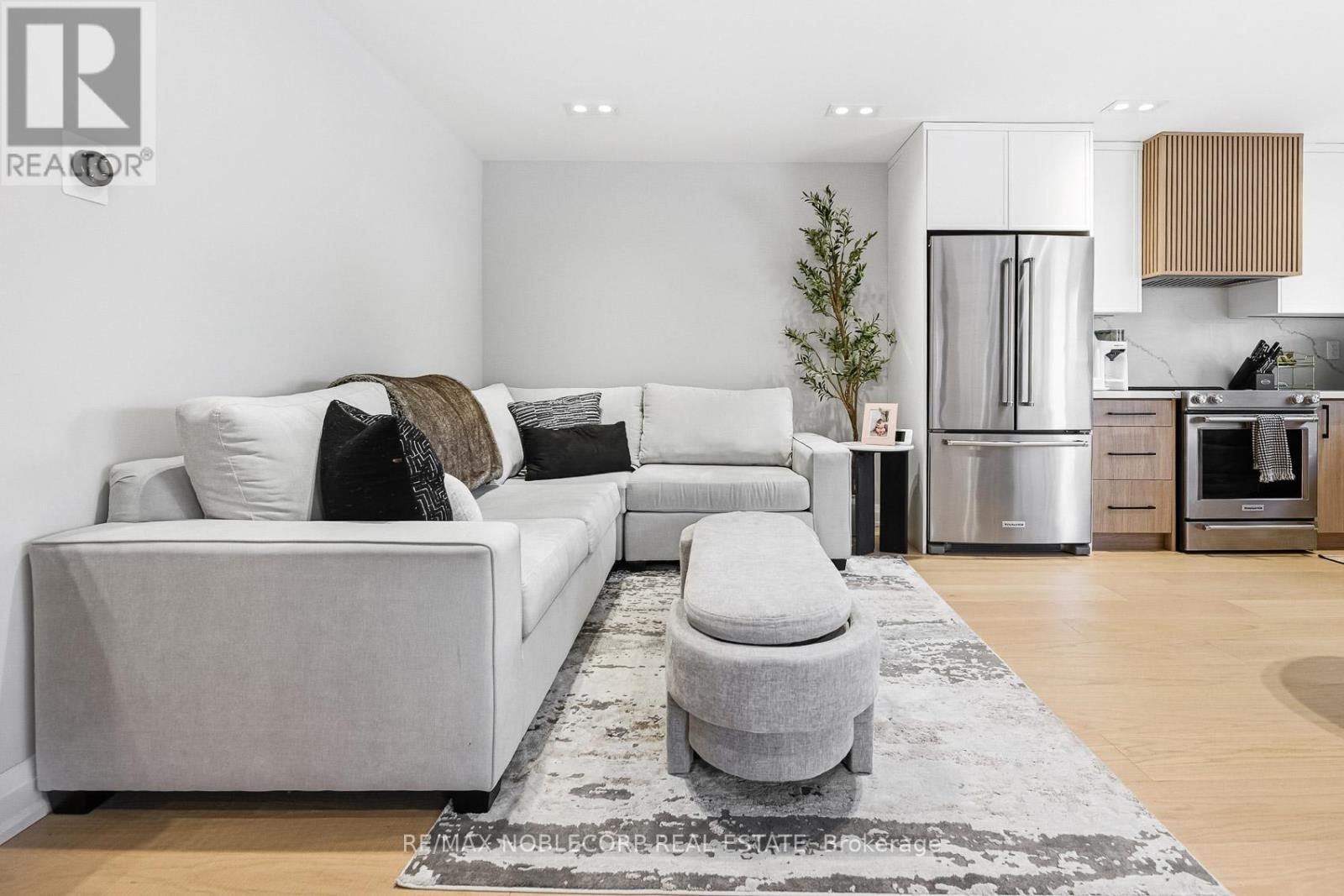 17 Senator Way, Caledon, Ontario  L7E 2R9 - Photo 6 - W13052900