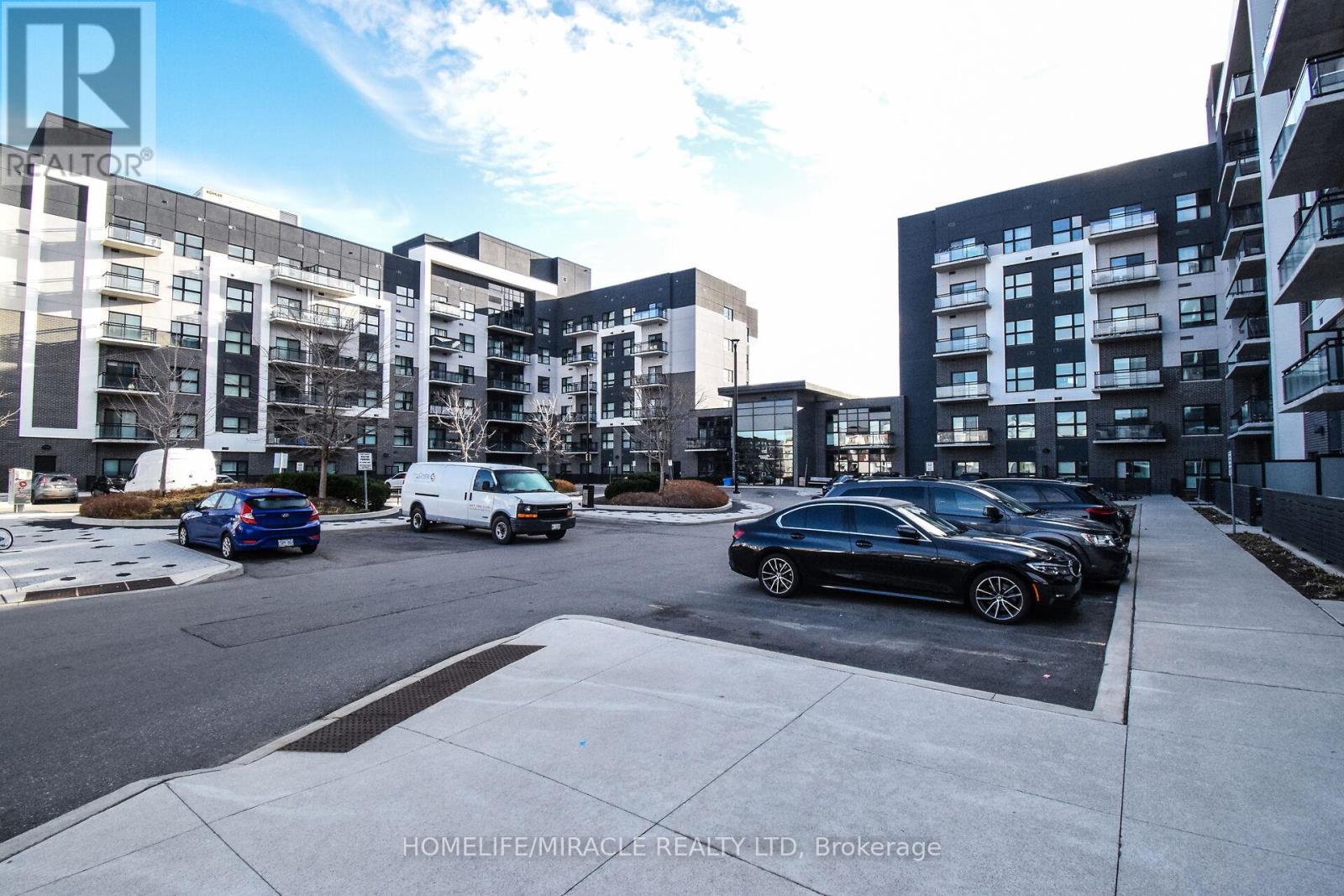 632 - 102 Grovewood Common, Oakville, Ontario  L6H 0X2 - Photo 2 - W13052908