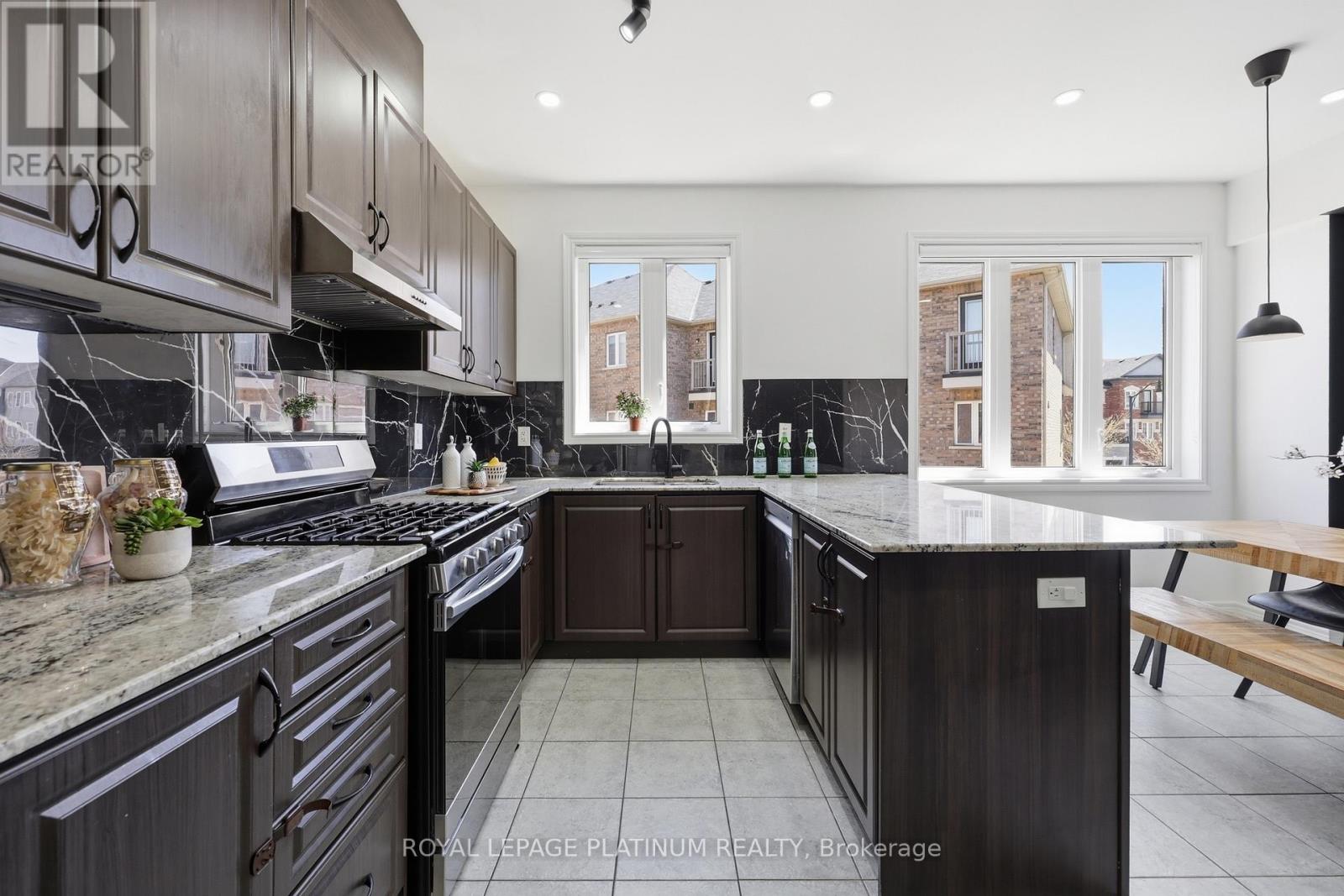 9 Rabbit Run Way, Brampton, Ontario  L6Z 0B4 - Photo 12 - W13052928