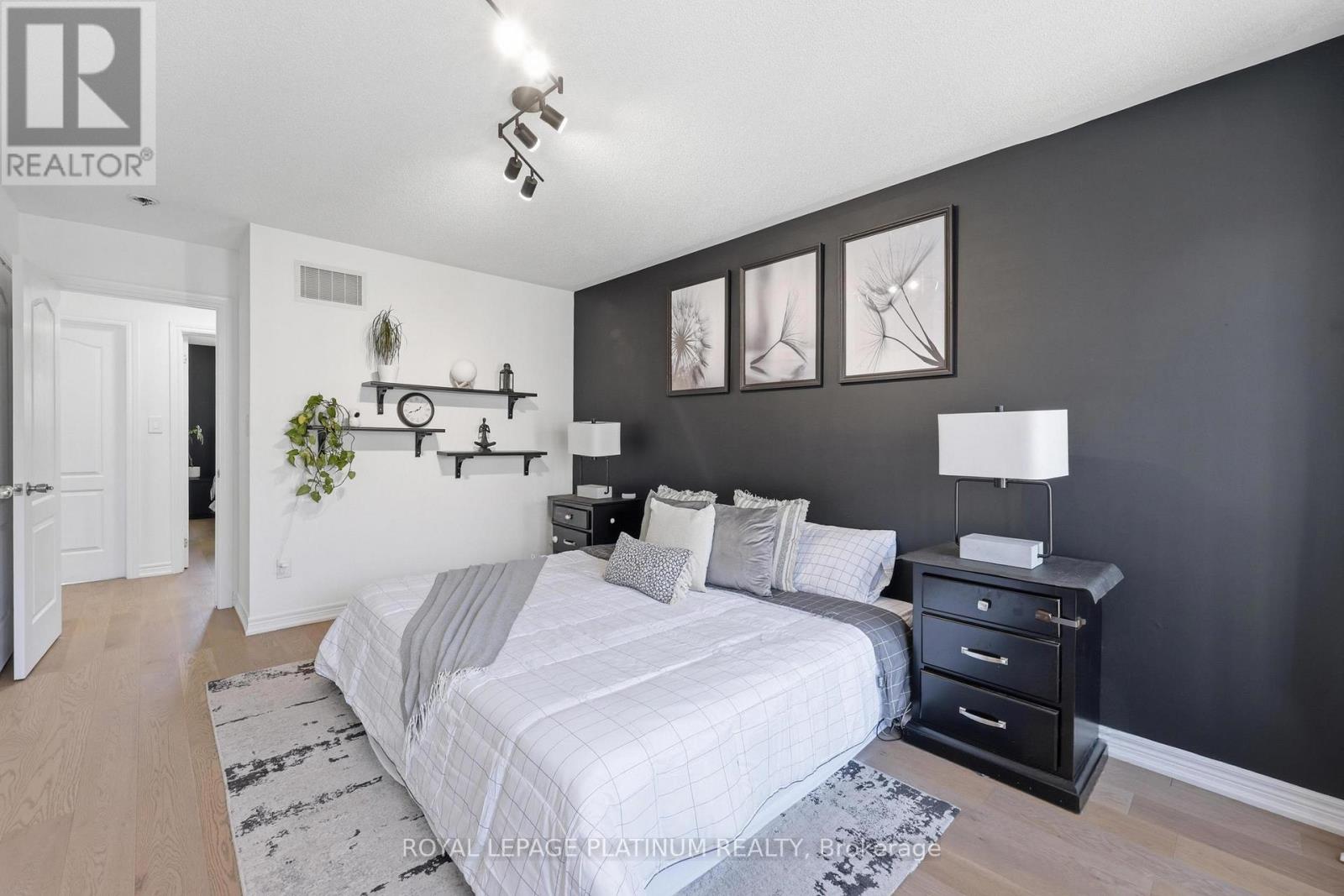 9 Rabbit Run Way, Brampton, Ontario  L6Z 0B4 - Photo 16 - W13052928