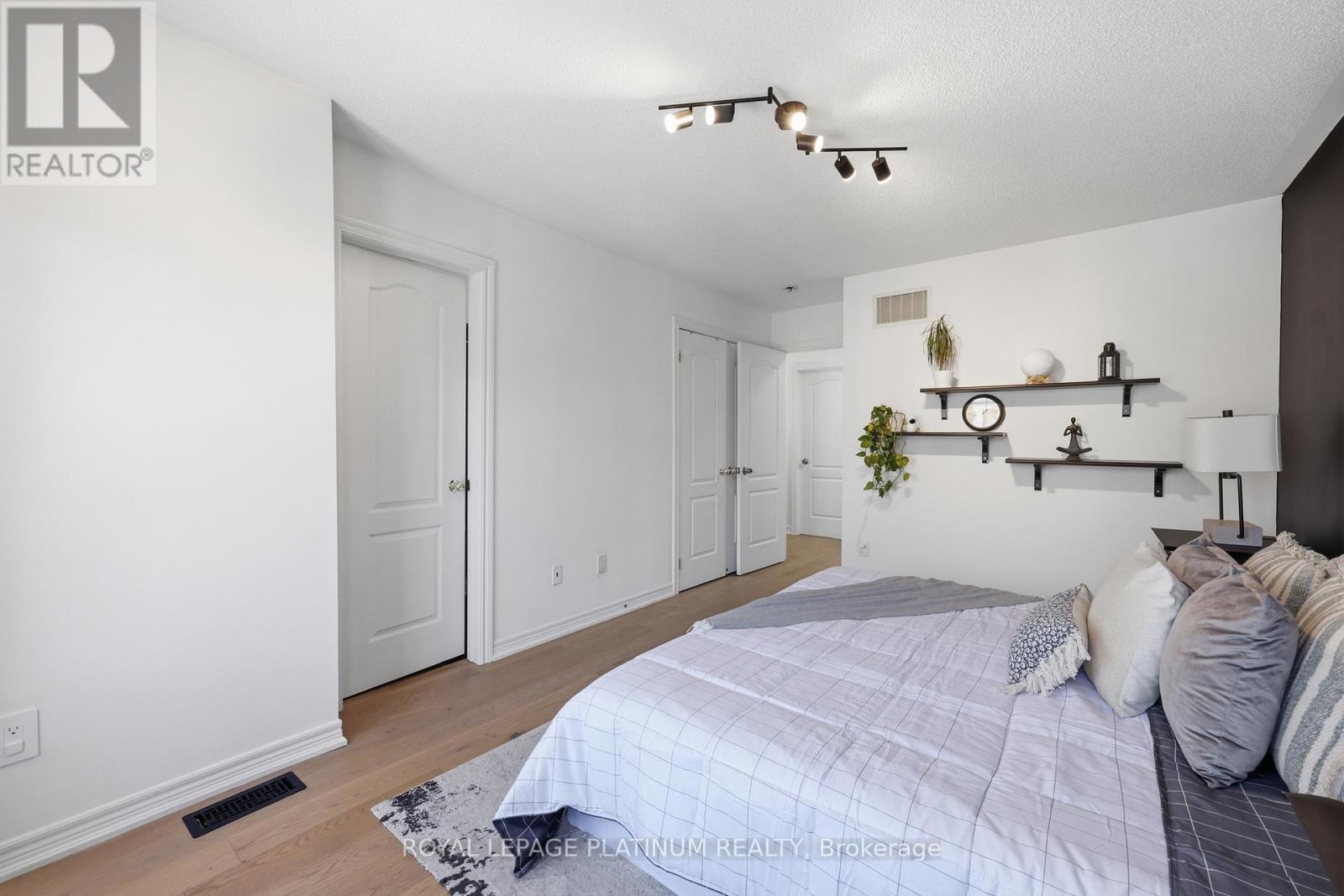 9 Rabbit Run Way, Brampton, Ontario  L6Z 0B4 - Photo 18 - W13052928