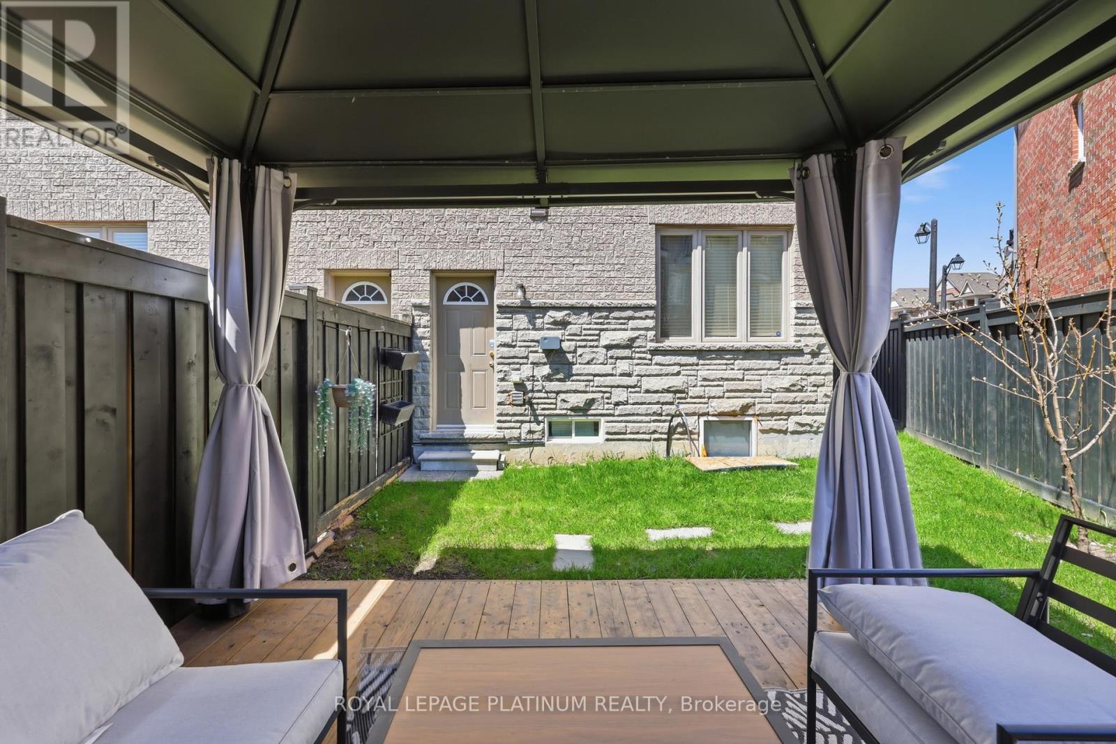 9 Rabbit Run Way, Brampton, Ontario  L6Z 0B4 - Photo 32 - W13052928