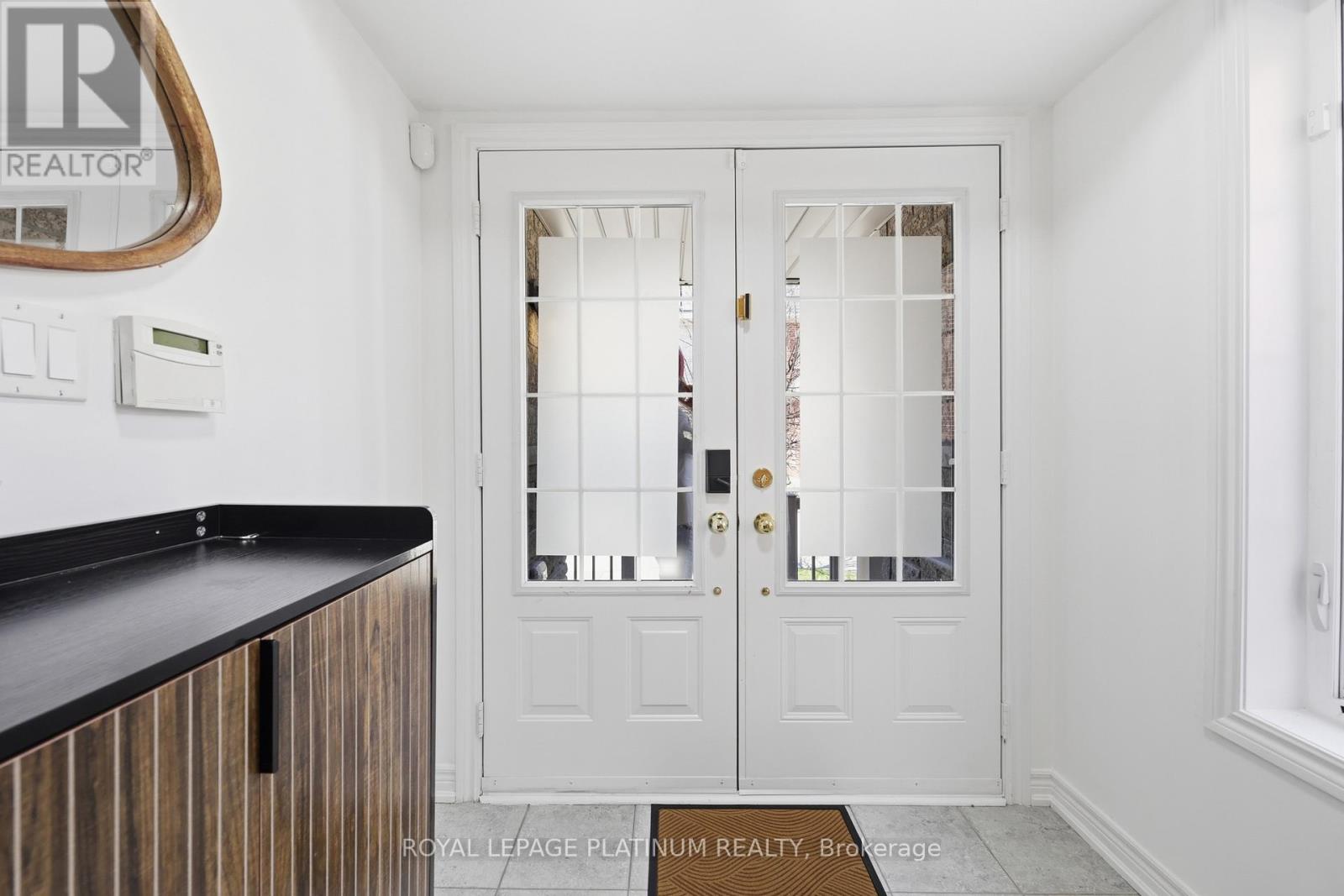 9 Rabbit Run Way, Brampton, Ontario  L6Z 0B4 - Photo 4 - W13052928