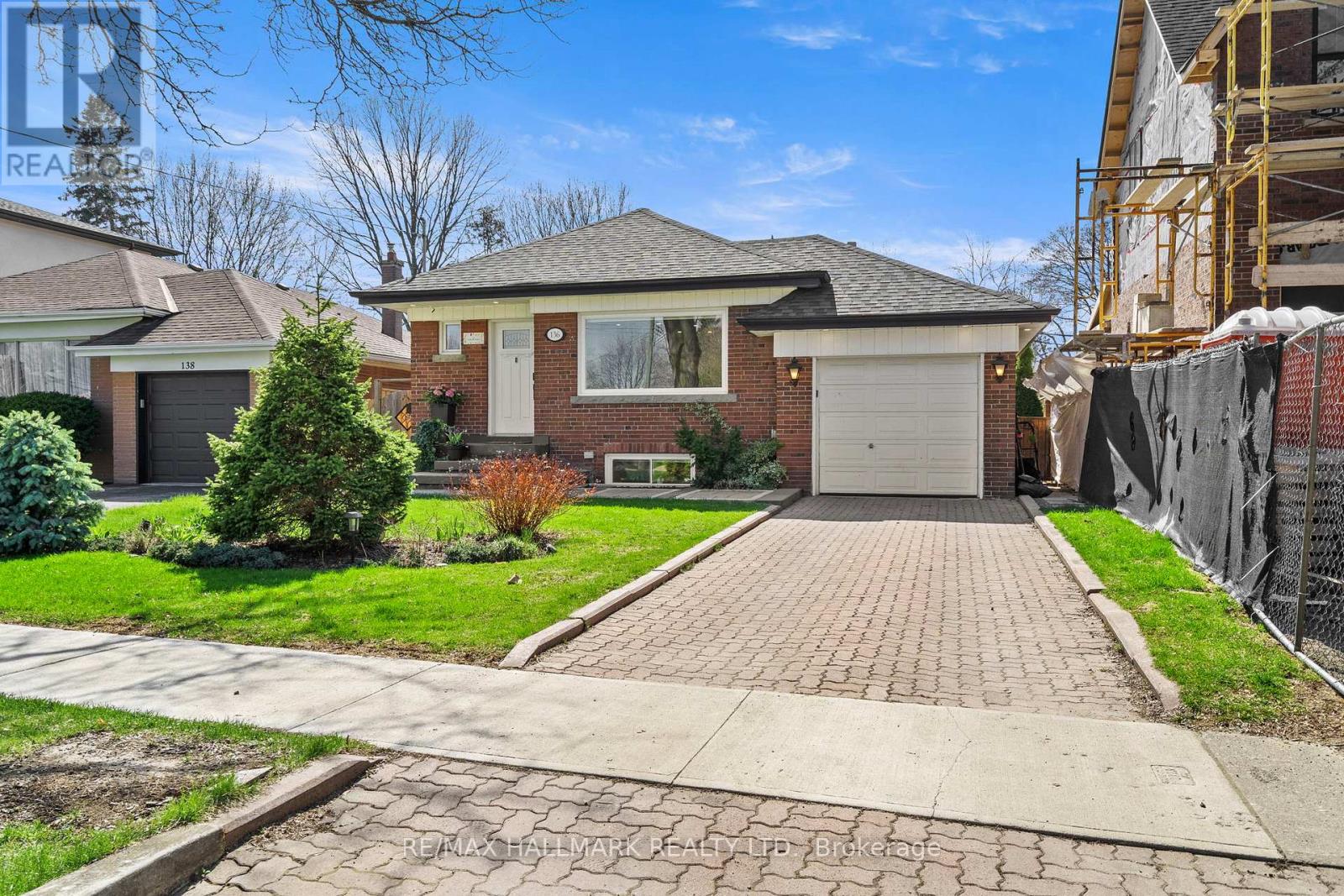 136 Lothian Avenue, Toronto, Ontario  M8Z 4L4 - Photo 1 - W13052940