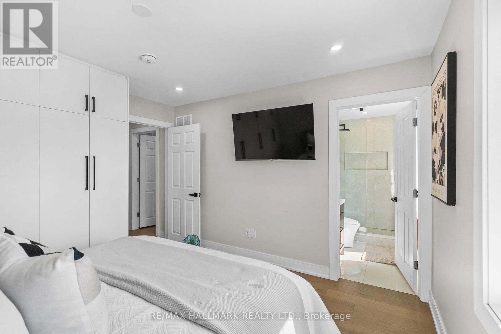 136 Lothian Avenue, Toronto, Ontario  M8Z 4L4 - Photo 19 - W13052940