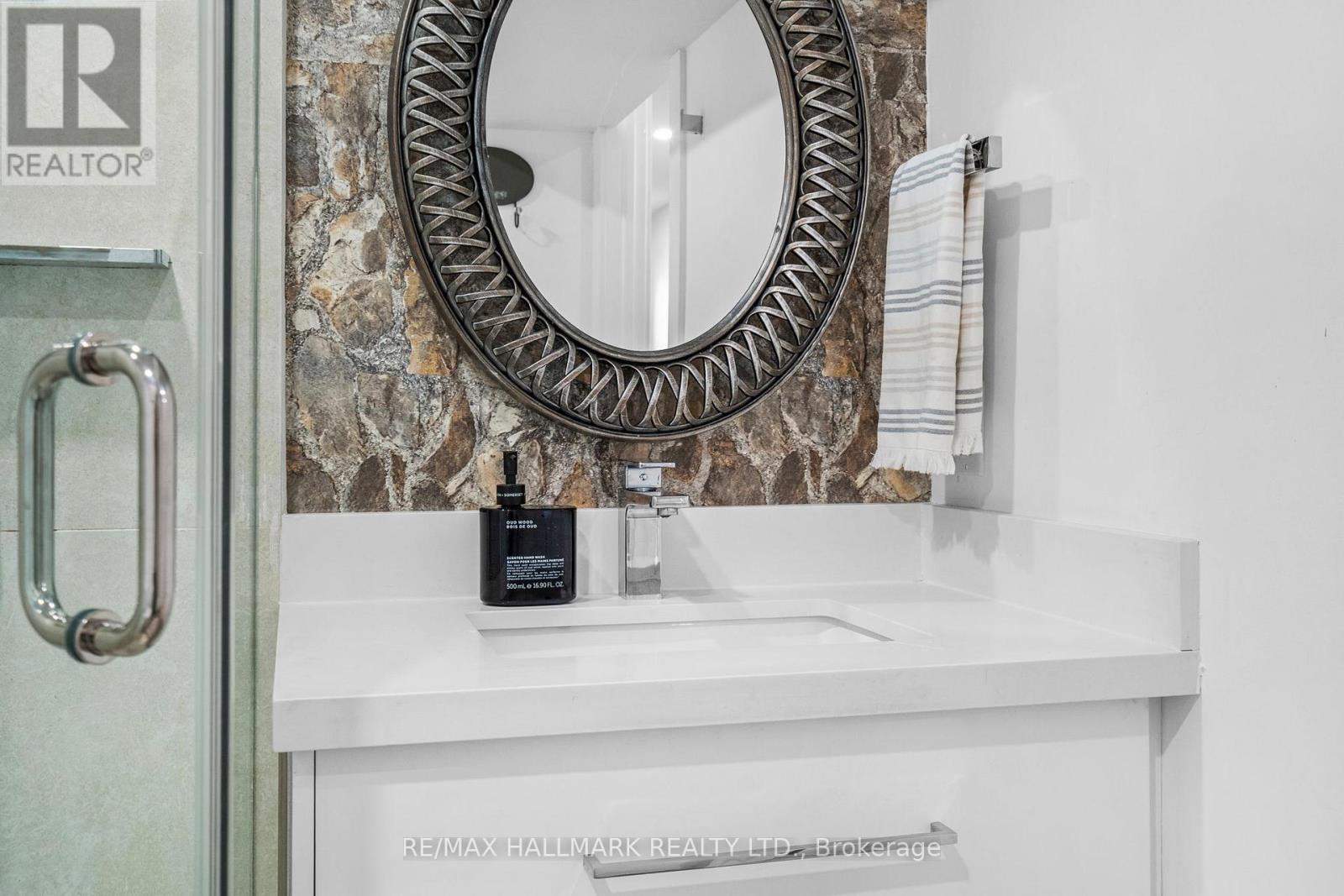 136 Lothian Avenue, Toronto, Ontario  M8Z 4L4 - Photo 33 - W13052940