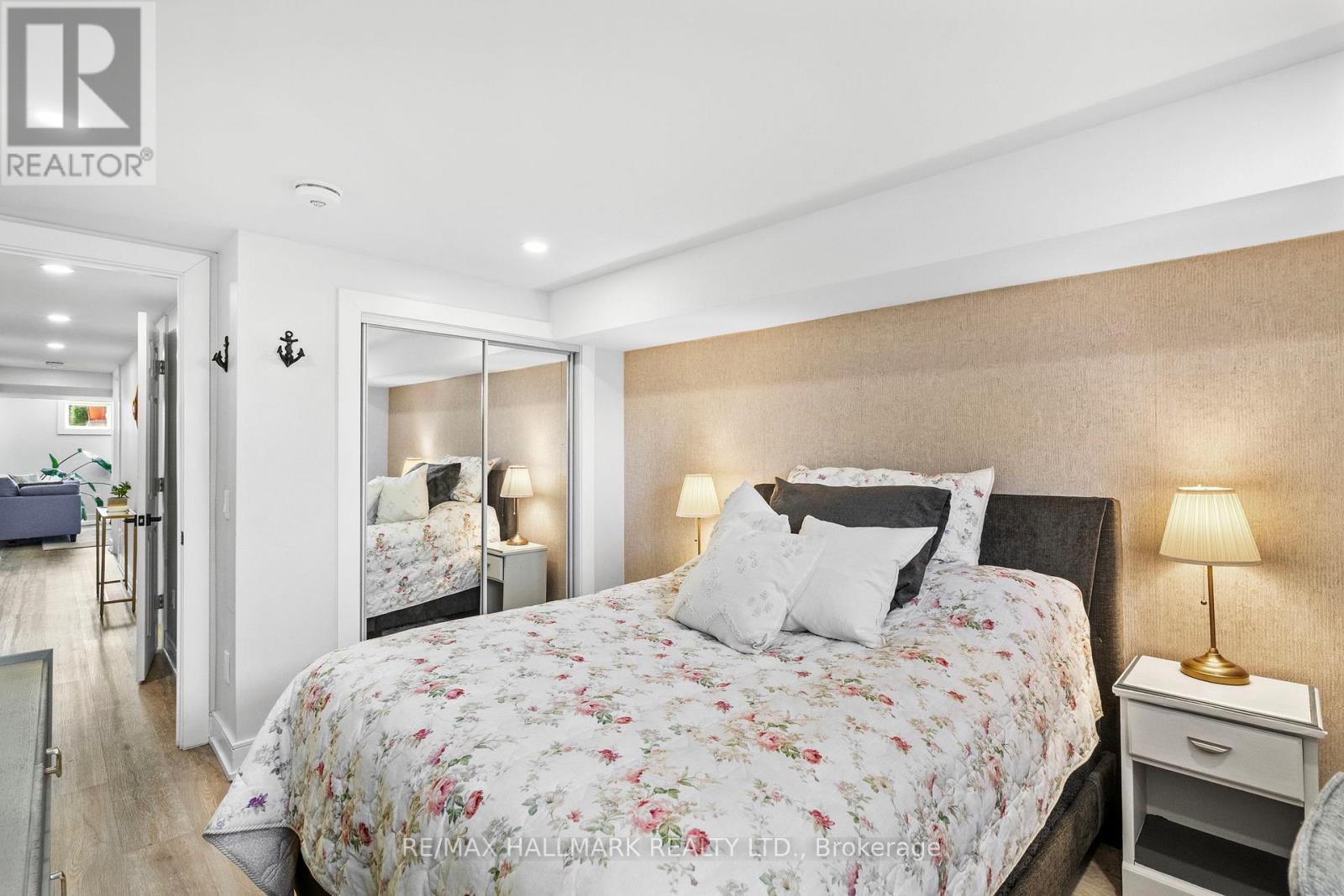 136 Lothian Avenue, Toronto, Ontario  M8Z 4L4 - Photo 36 - W13052940