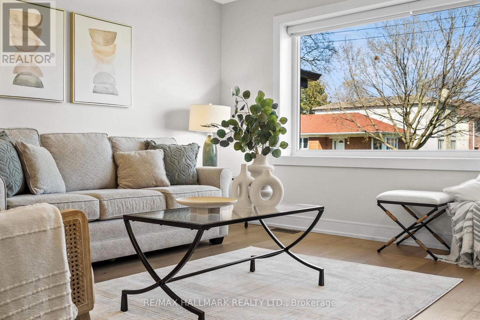 136 Lothian Avenue, Toronto, Ontario  M8Z 4L4 - Photo 8 - W13052940