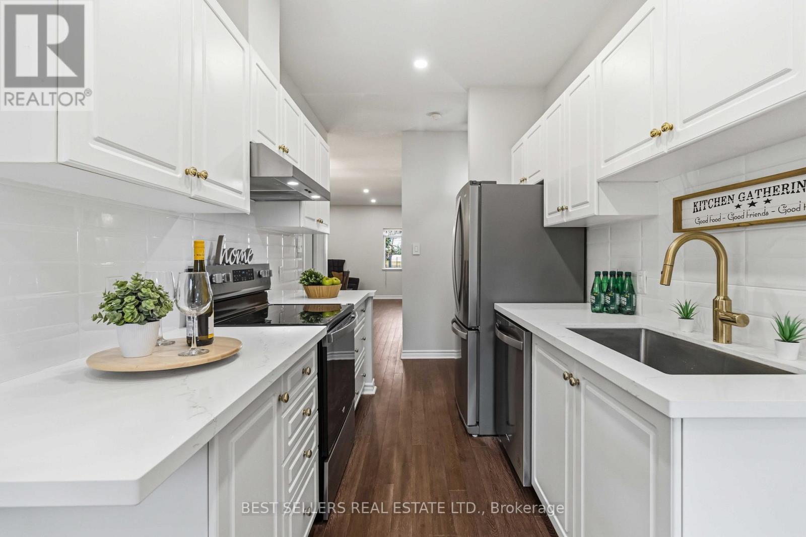 1 - 1 Ferndown Crescent, Brampton, Ontario  L6P 1C3 - Photo 14 - W13052960