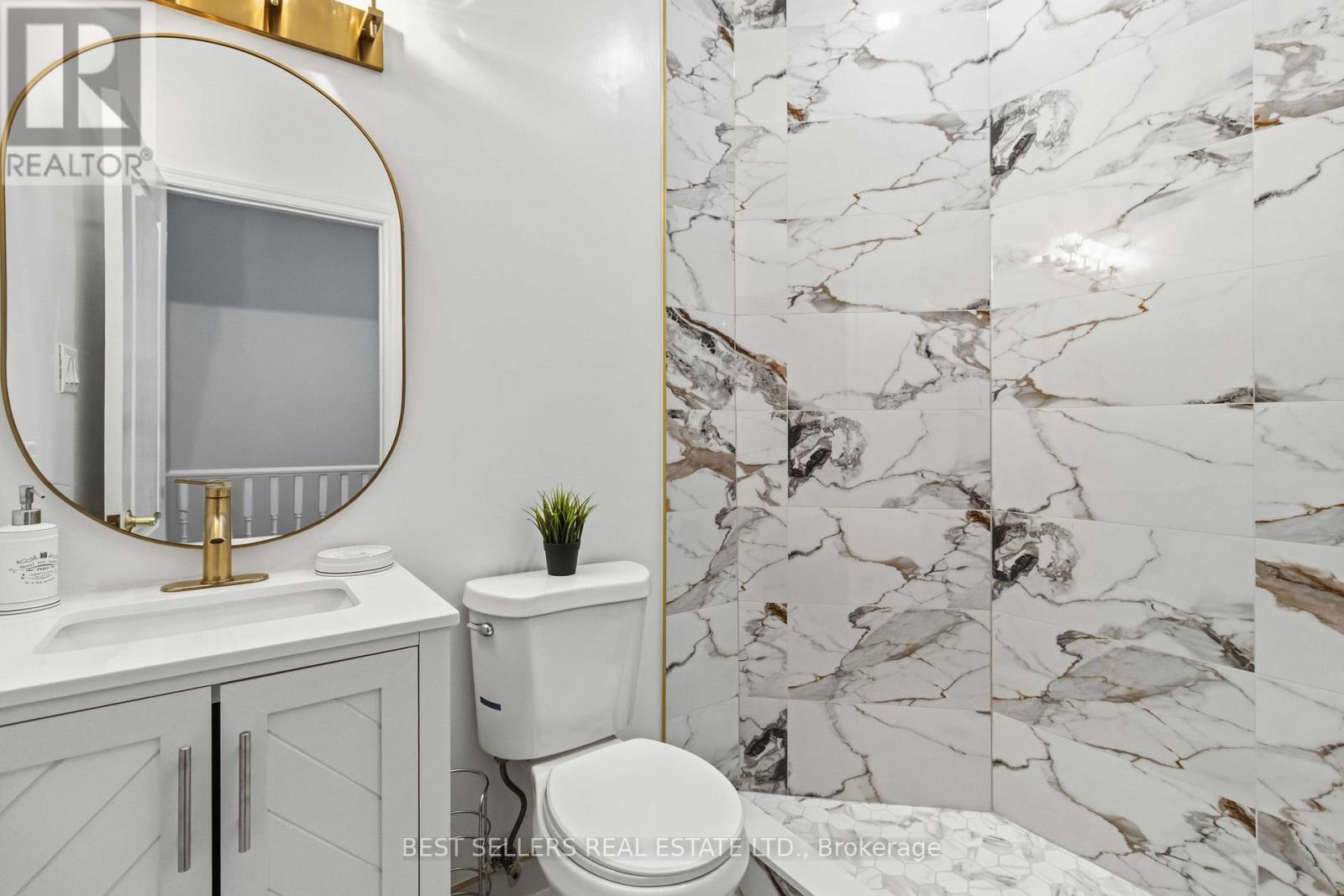 1 - 1 Ferndown Crescent, Brampton, Ontario  L6P 1C3 - Photo 17 - W13052960