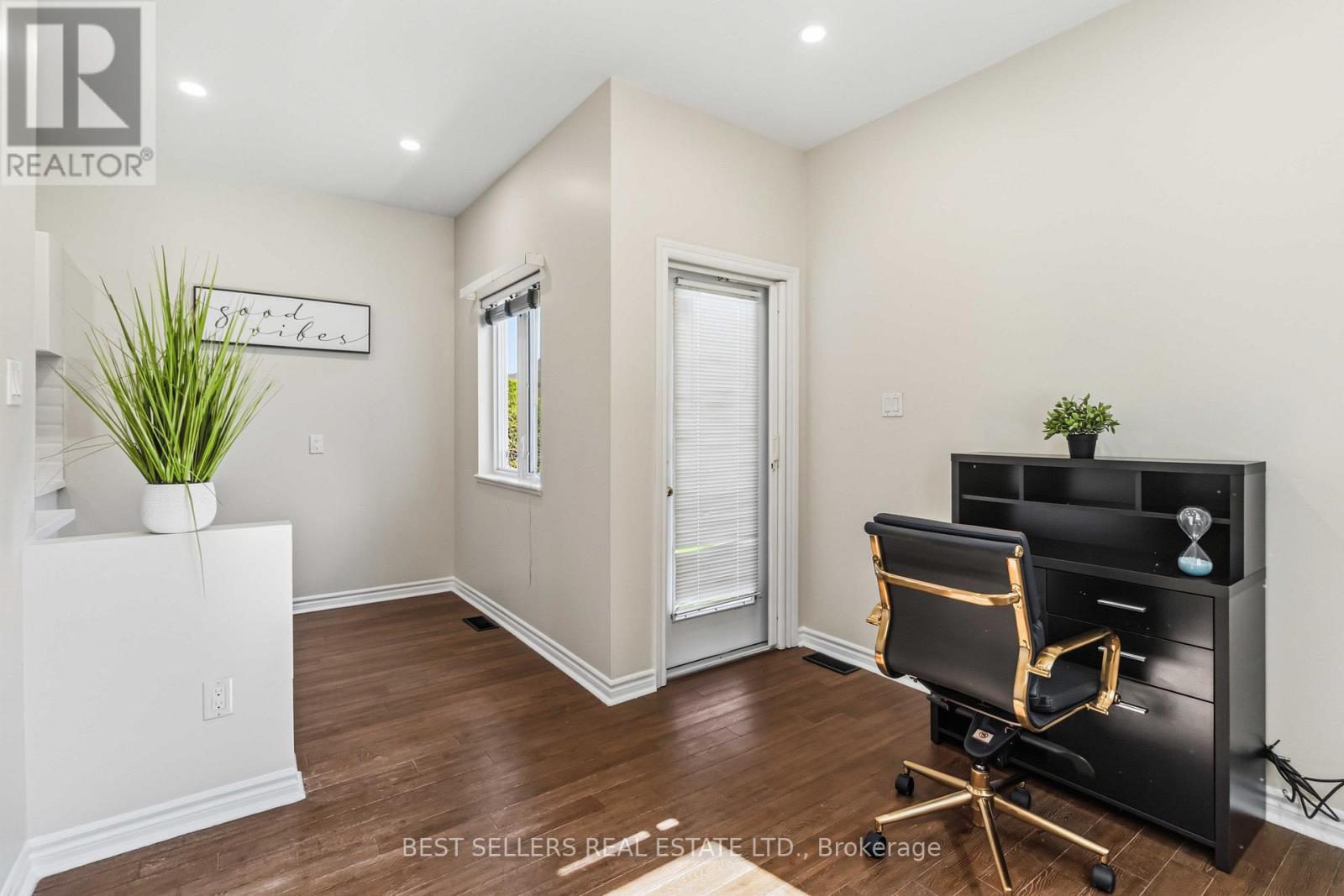 1 - 1 Ferndown Crescent, Brampton, Ontario  L6P 1C3 - Photo 20 - W13052960