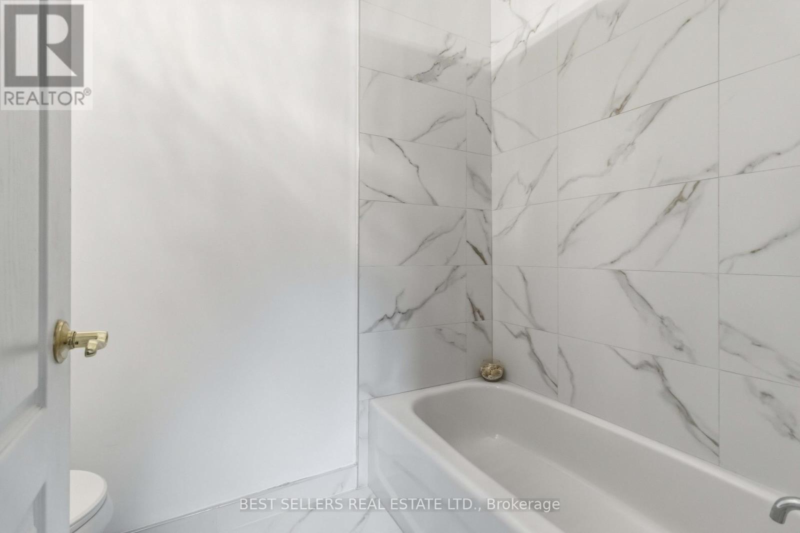 1 - 1 Ferndown Crescent, Brampton, Ontario  L6P 1C3 - Photo 25 - W13052960