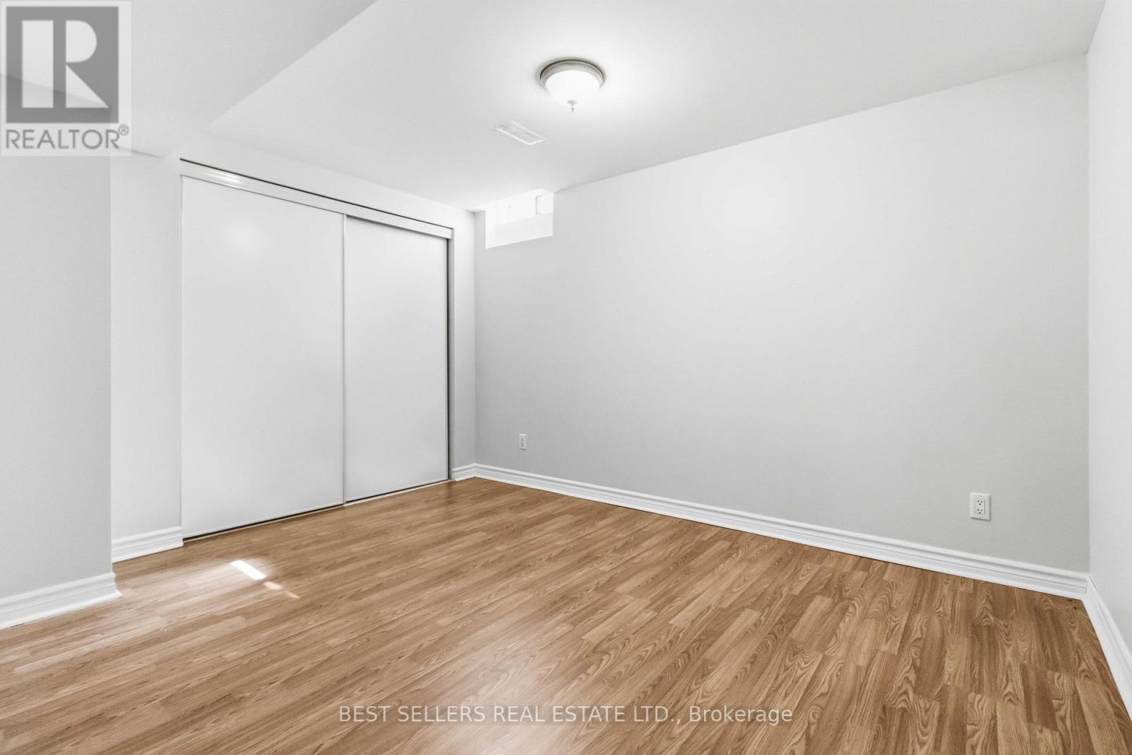 1 - 1 Ferndown Crescent, Brampton, Ontario  L6P 1C3 - Photo 35 - W13052960