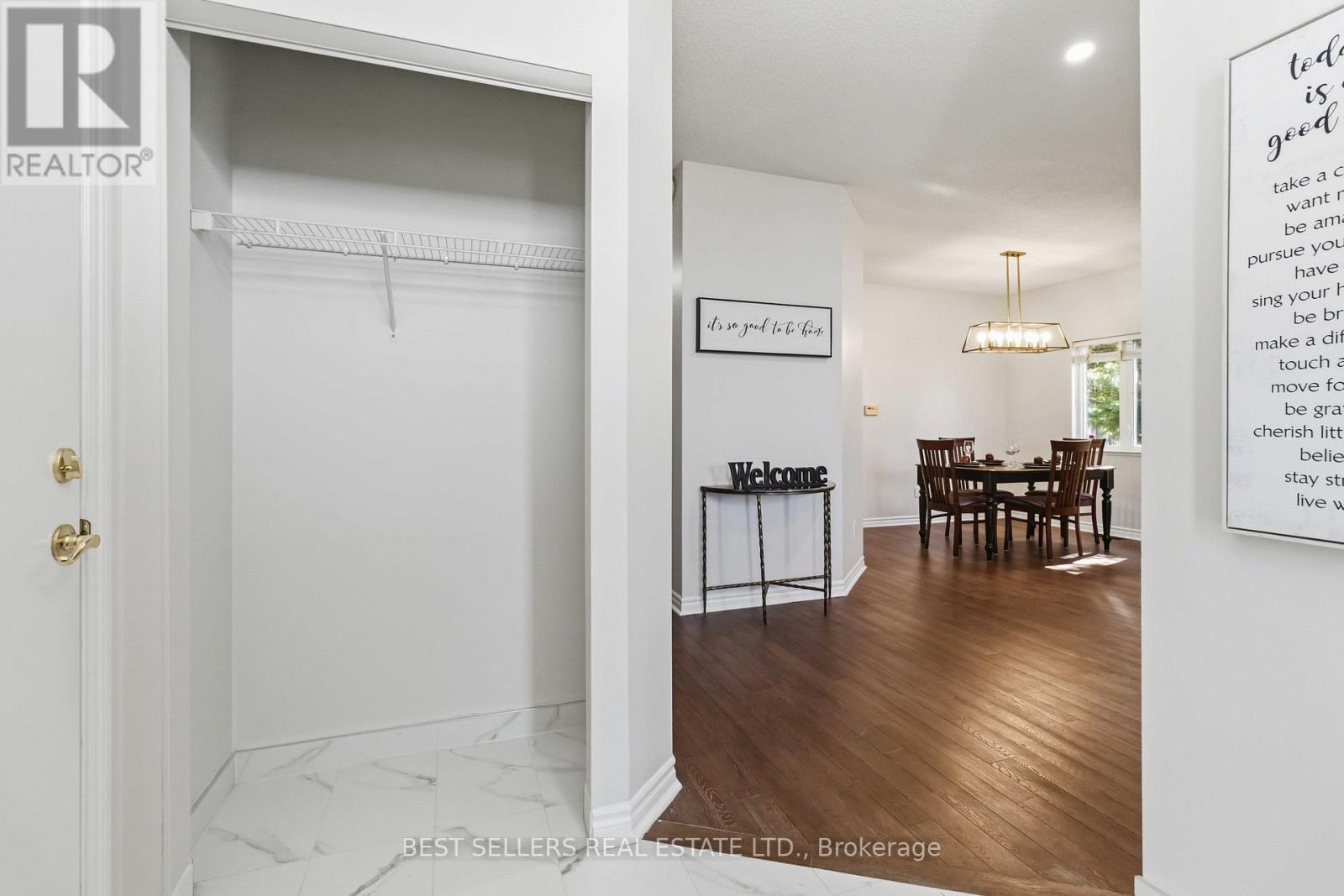 1 - 1 Ferndown Crescent, Brampton, Ontario  L6P 1C3 - Photo 5 - W13052960