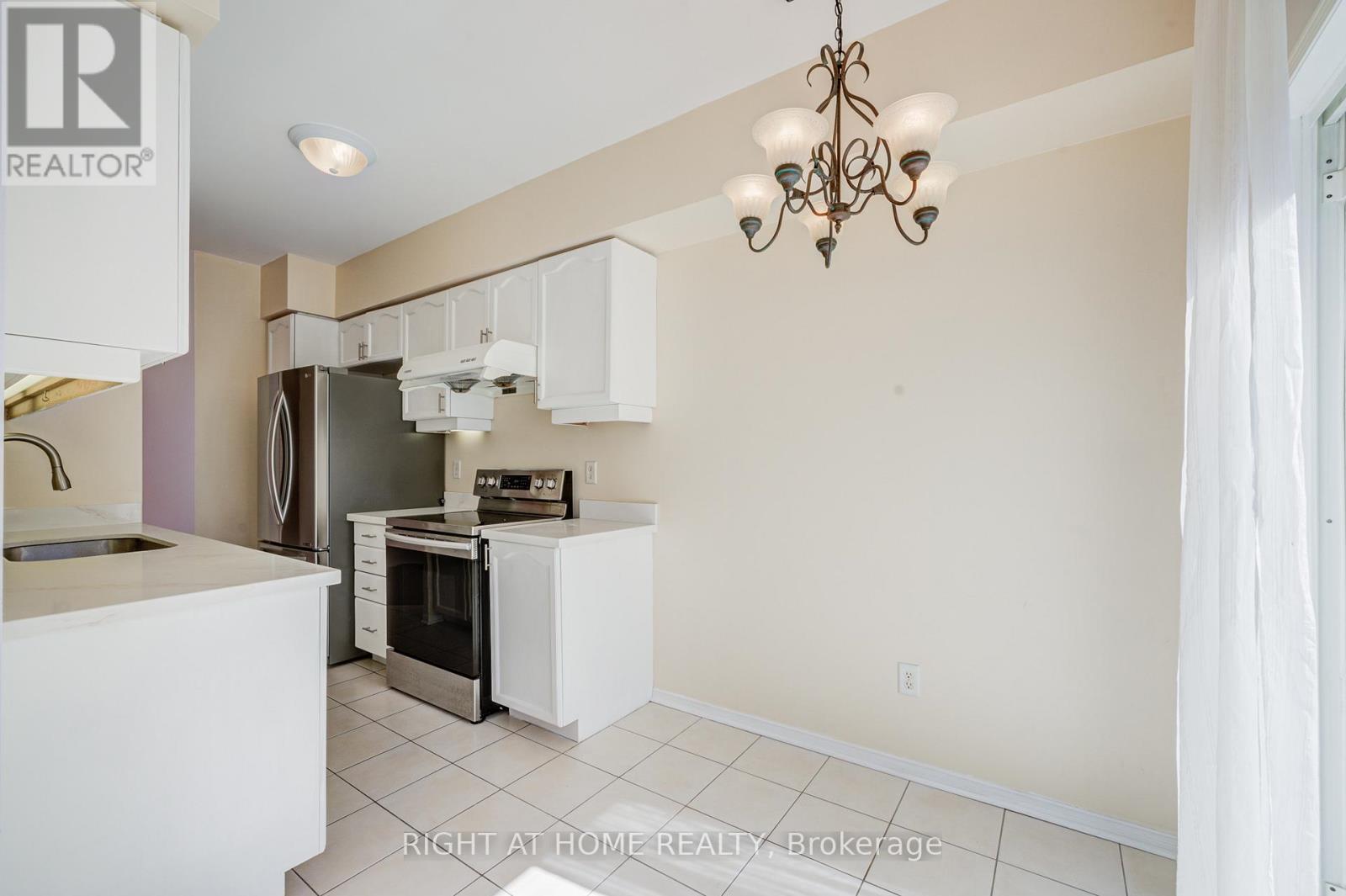 34 - 1222 Parkwest Place, Mississauga, Ontario  L5E 3K9 - Photo 12 - W13052976