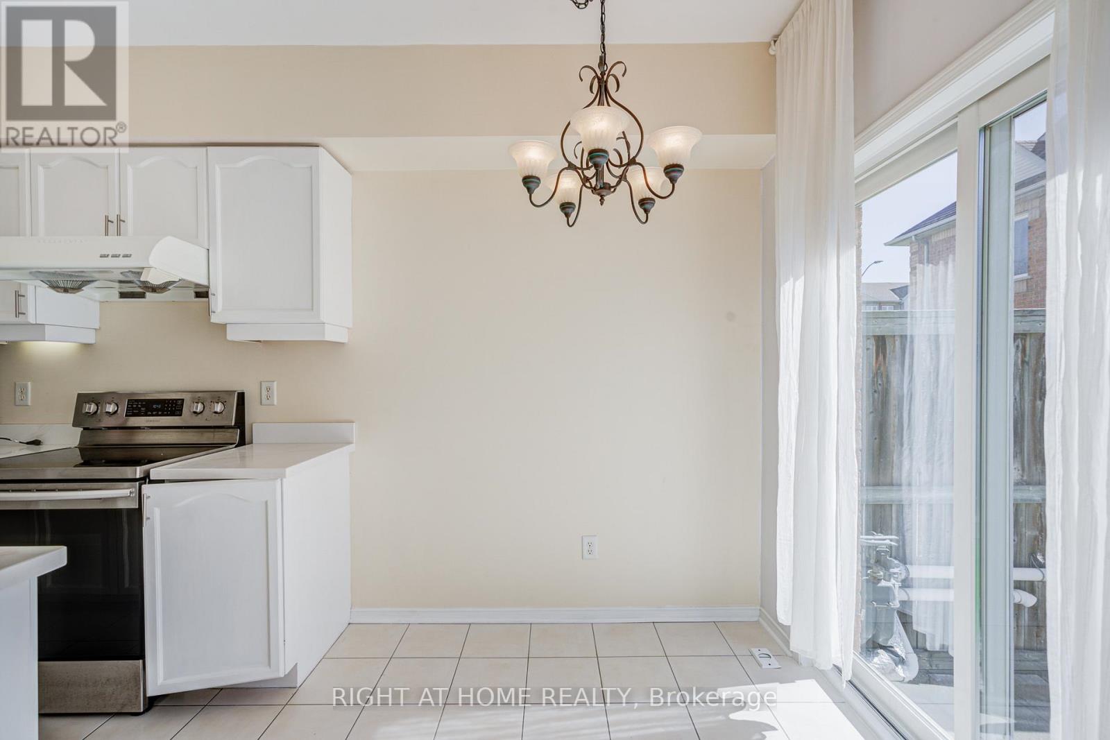 34 - 1222 Parkwest Place, Mississauga, Ontario  L5E 3K9 - Photo 13 - W13052976