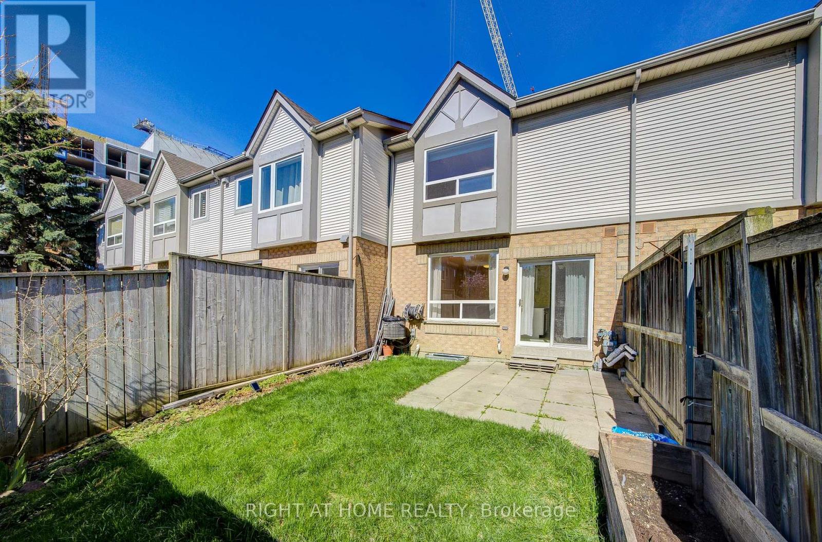 34 - 1222 Parkwest Place, Mississauga, Ontario  L5E 3K9 - Photo 35 - W13052976