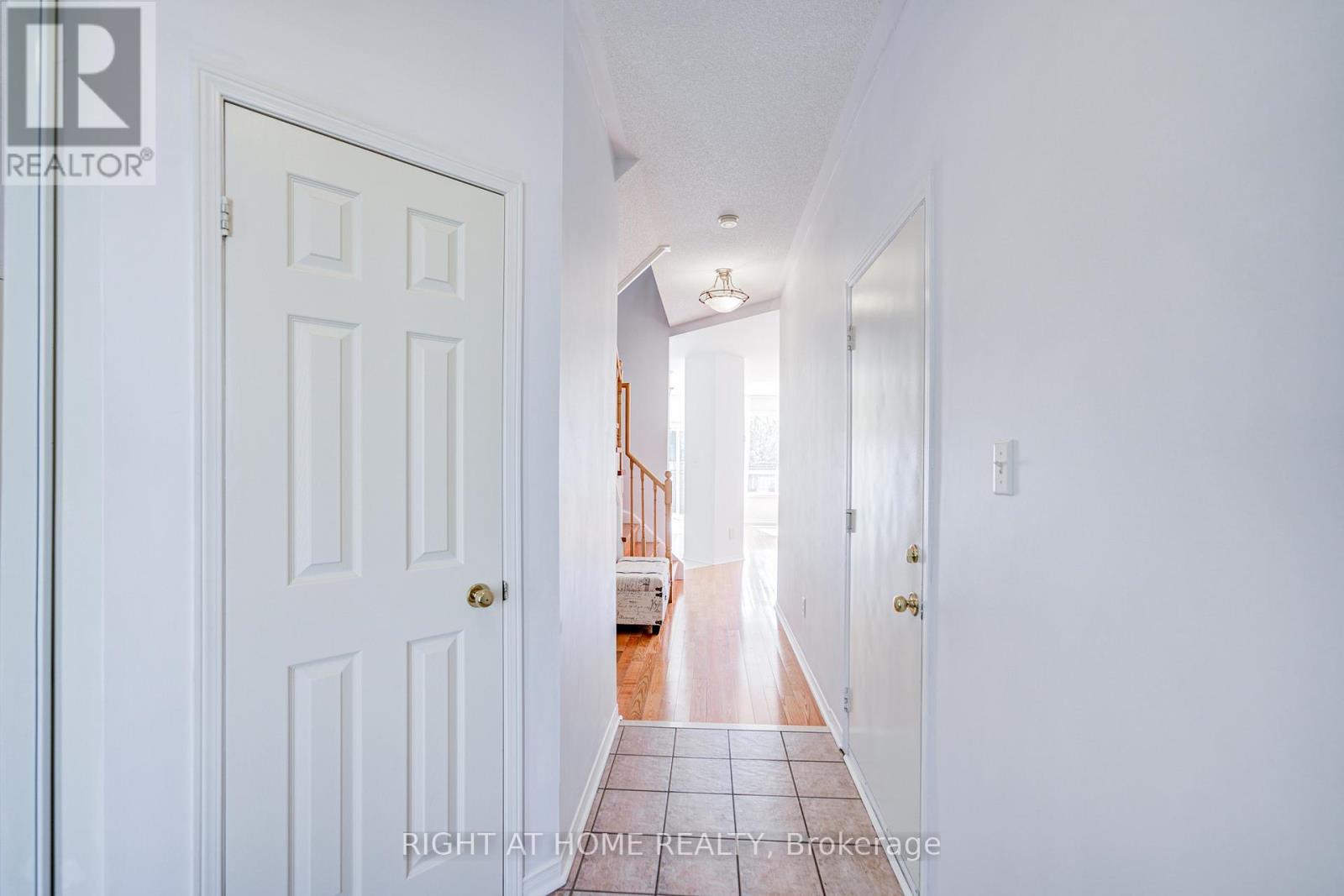 34 - 1222 Parkwest Place, Mississauga, Ontario  L5E 3K9 - Photo 4 - W13052976