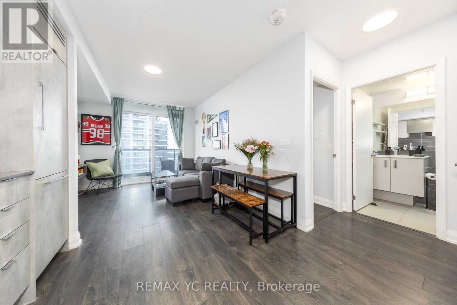 2604 - 30 Gibbs Road, Toronto, Ontario  M9B 0E4 - Photo 3 - W13053042