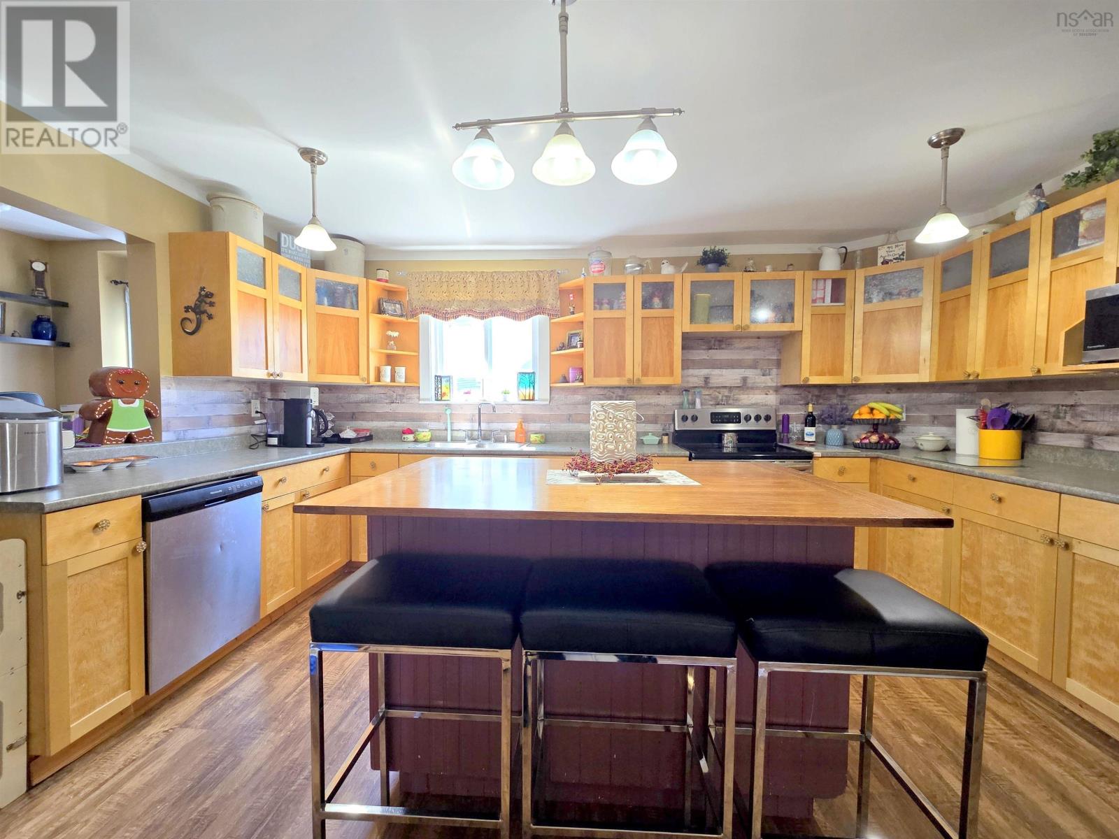 13 West Victoria Street, Amherst, Nova Scotia  B4H 1B7 - Photo 10 - 202608827