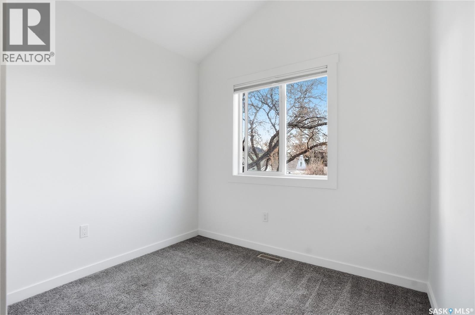 917 5th Street E, Saskatoon, Saskatchewan  S7H 1H1 - Photo 31 - SK033928