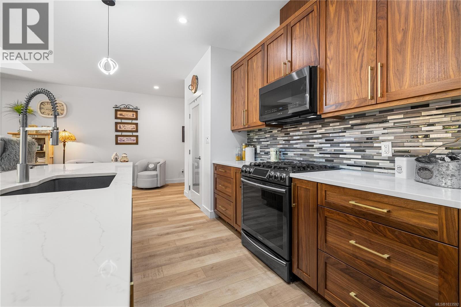 710 Salal St, Campbell River, British Columbia  V9H 0E6 - Photo 8 - 1033592