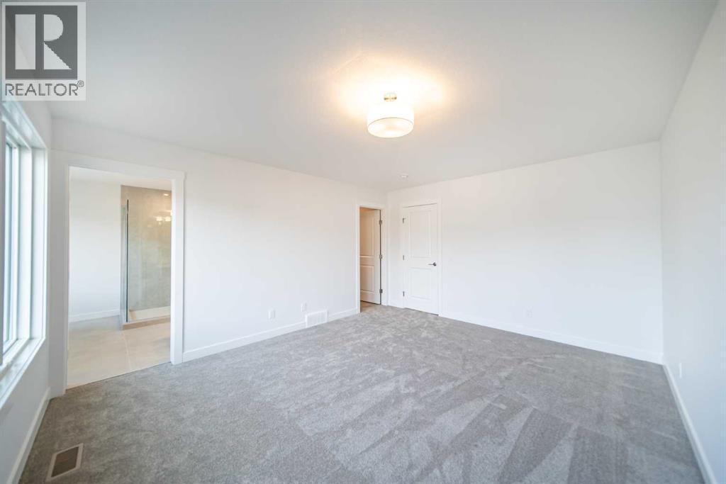 73 Royston Grove Nw, Calgary, Alberta  T3L 0M3 - Photo 22 - A2291753