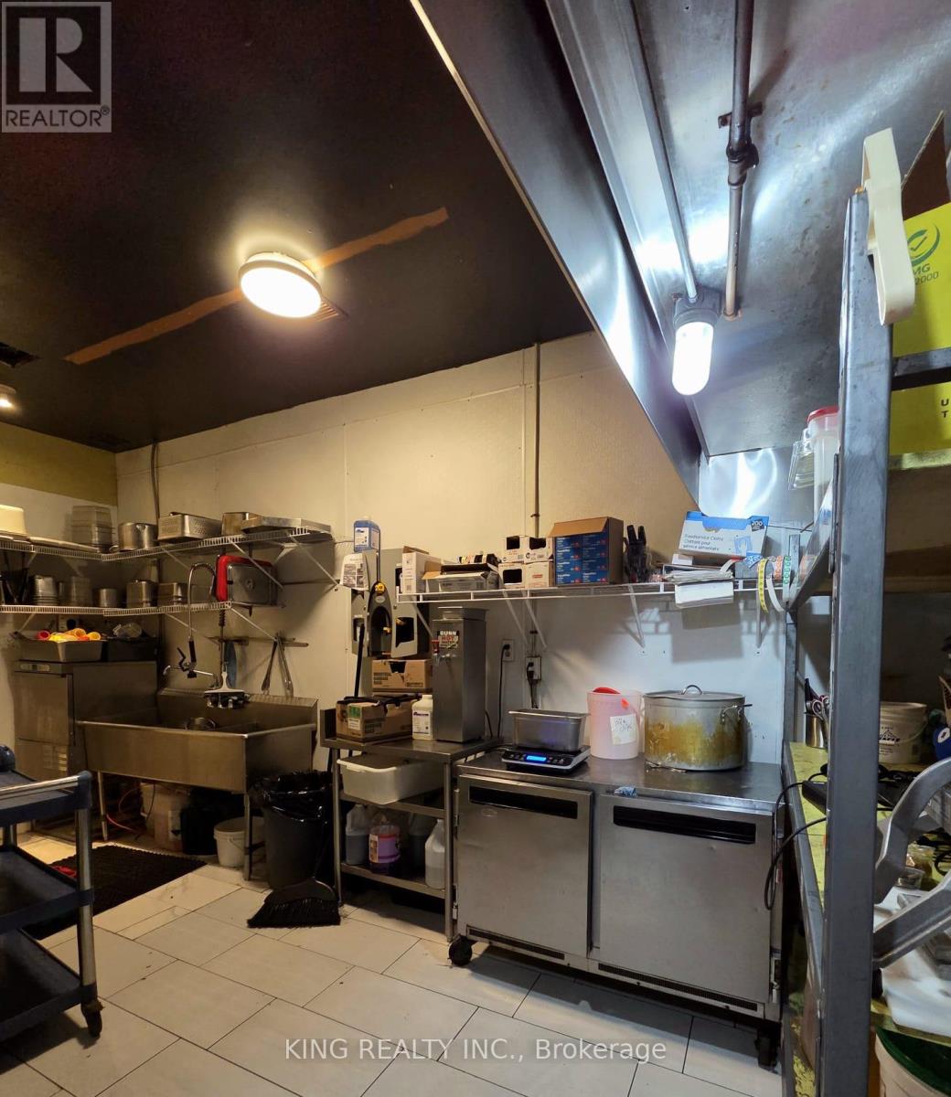 11 - 551 Richmond Street, London East, Ontario  N6A 3E9 - Photo 12 - X13052748