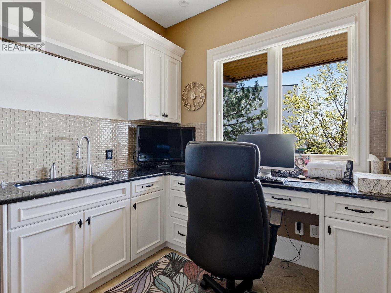 706 Highpointe Court, Kelowna, British Columbia  V1V 2Y3 - Photo 39 - 10384987