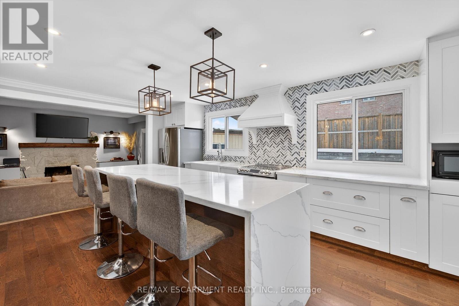 31 Maynard Street, Hamilton, Ontario  L9B 1R9 - Photo 9 - X13052812