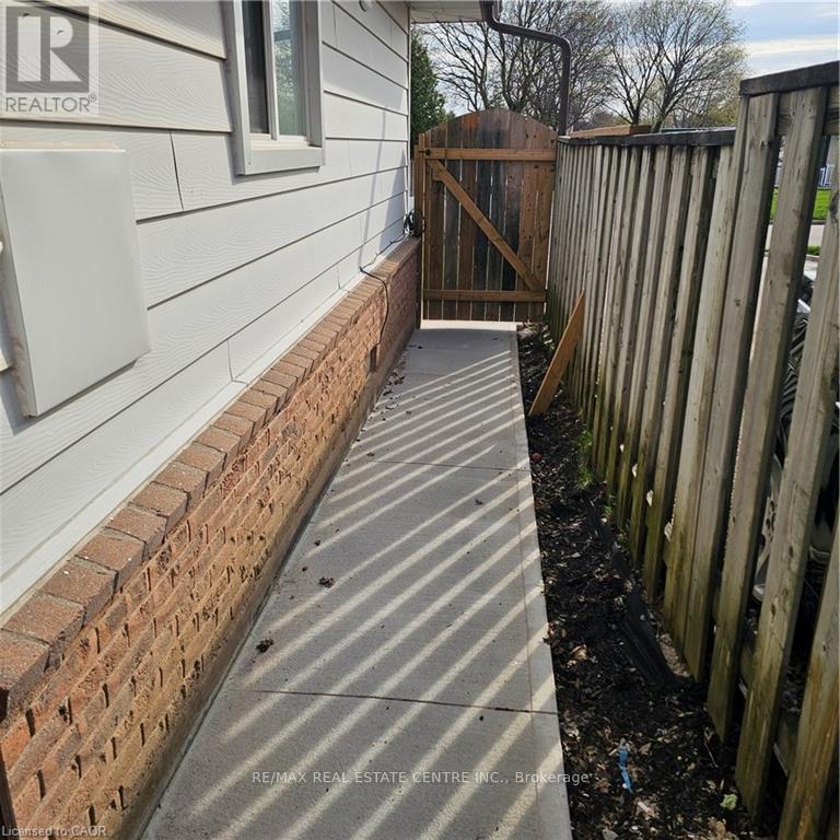 Lower - 11 Kimberly Crescent, Kitchener, Ontario  N2E 1C8 - Photo 11 - X13052854